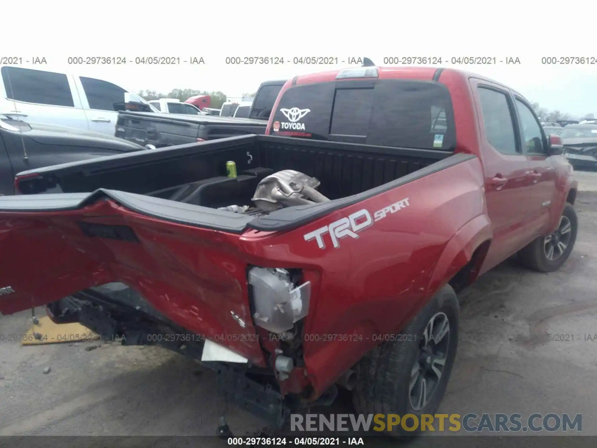 4 Photograph of a damaged car 5TFAZ5CN0KX078819 TOYOTA TACOMA 2WD 2019