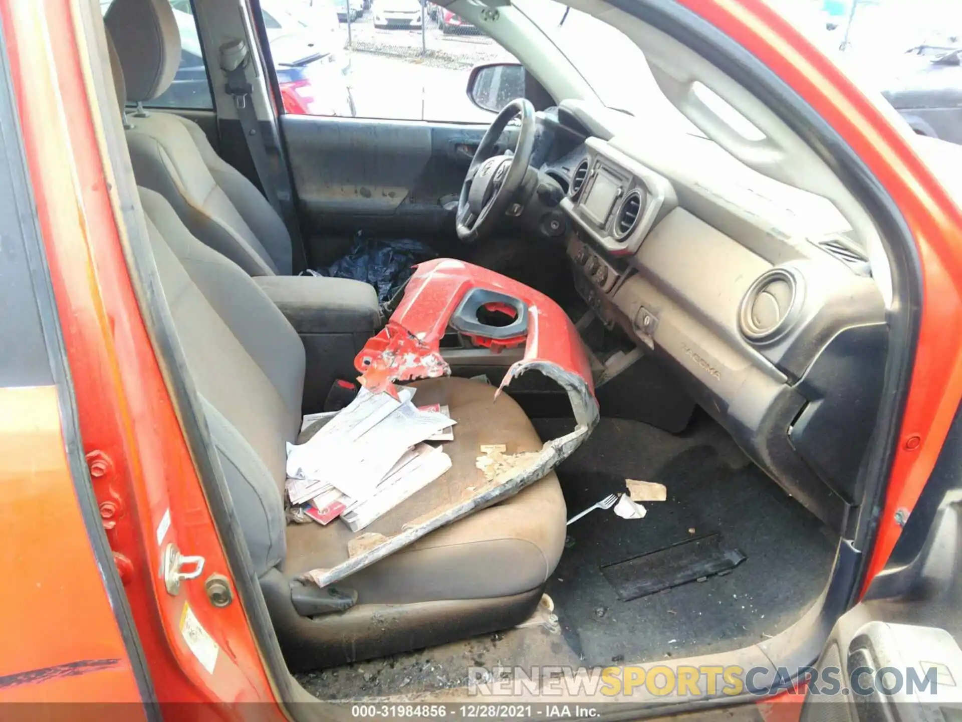 5 Photograph of a damaged car 5TFAZ5CN0KX081560 TOYOTA TACOMA 2WD 2019