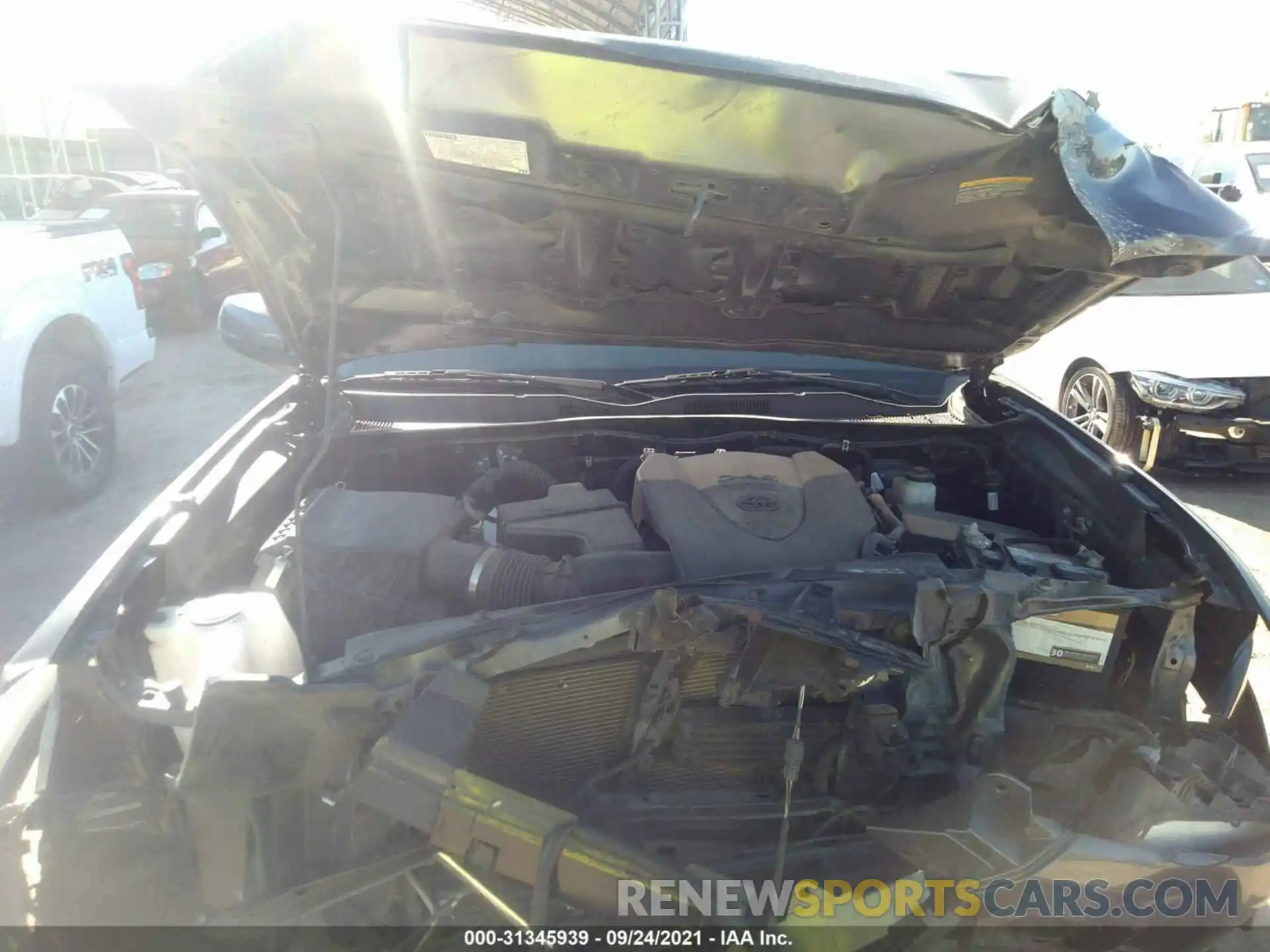 10 Photograph of a damaged car 5TFAZ5CN1KX073192 TOYOTA TACOMA 2WD 2019