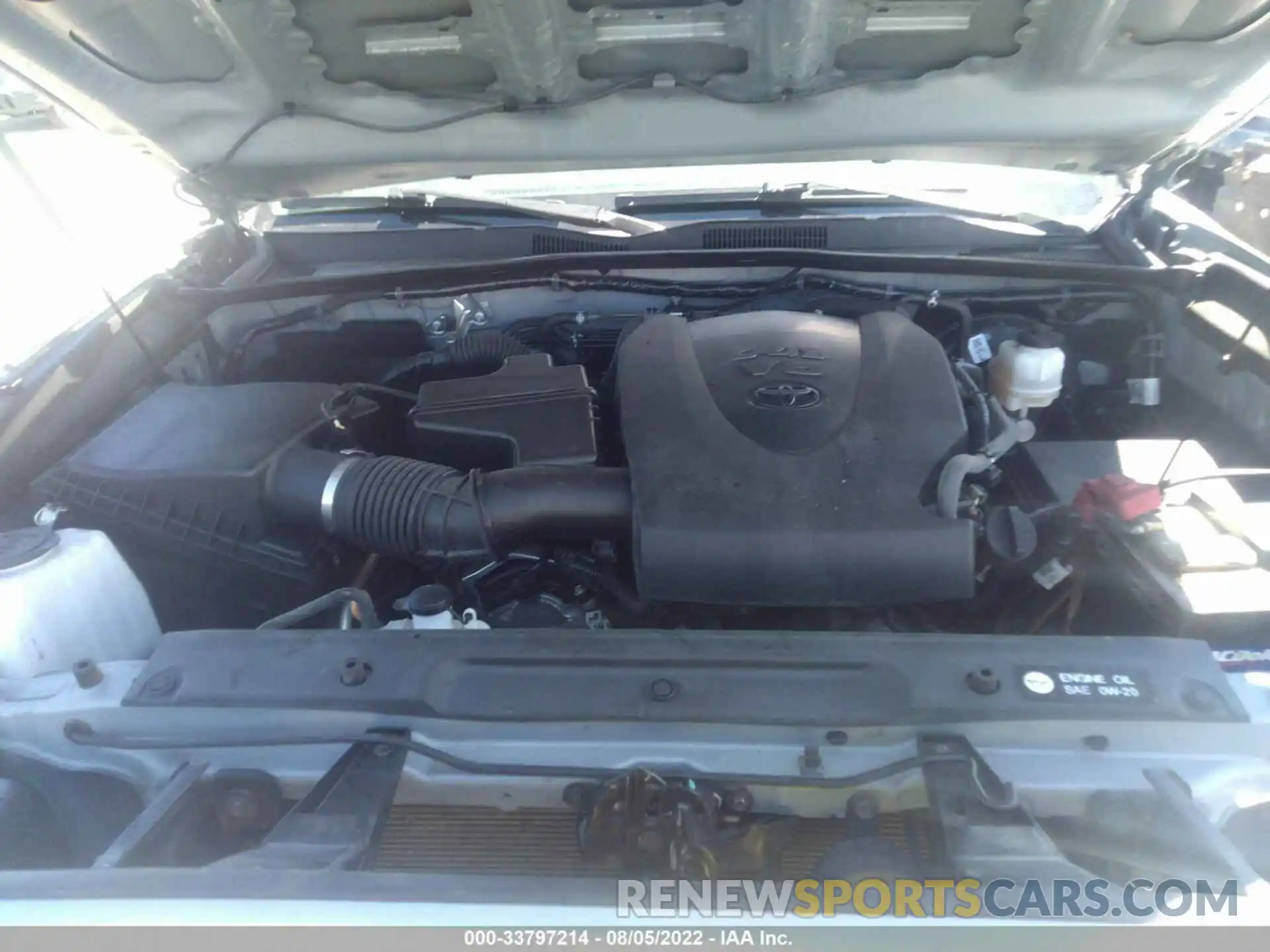 10 Photograph of a damaged car 5TFAZ5CN1KX076139 TOYOTA TACOMA 2WD 2019