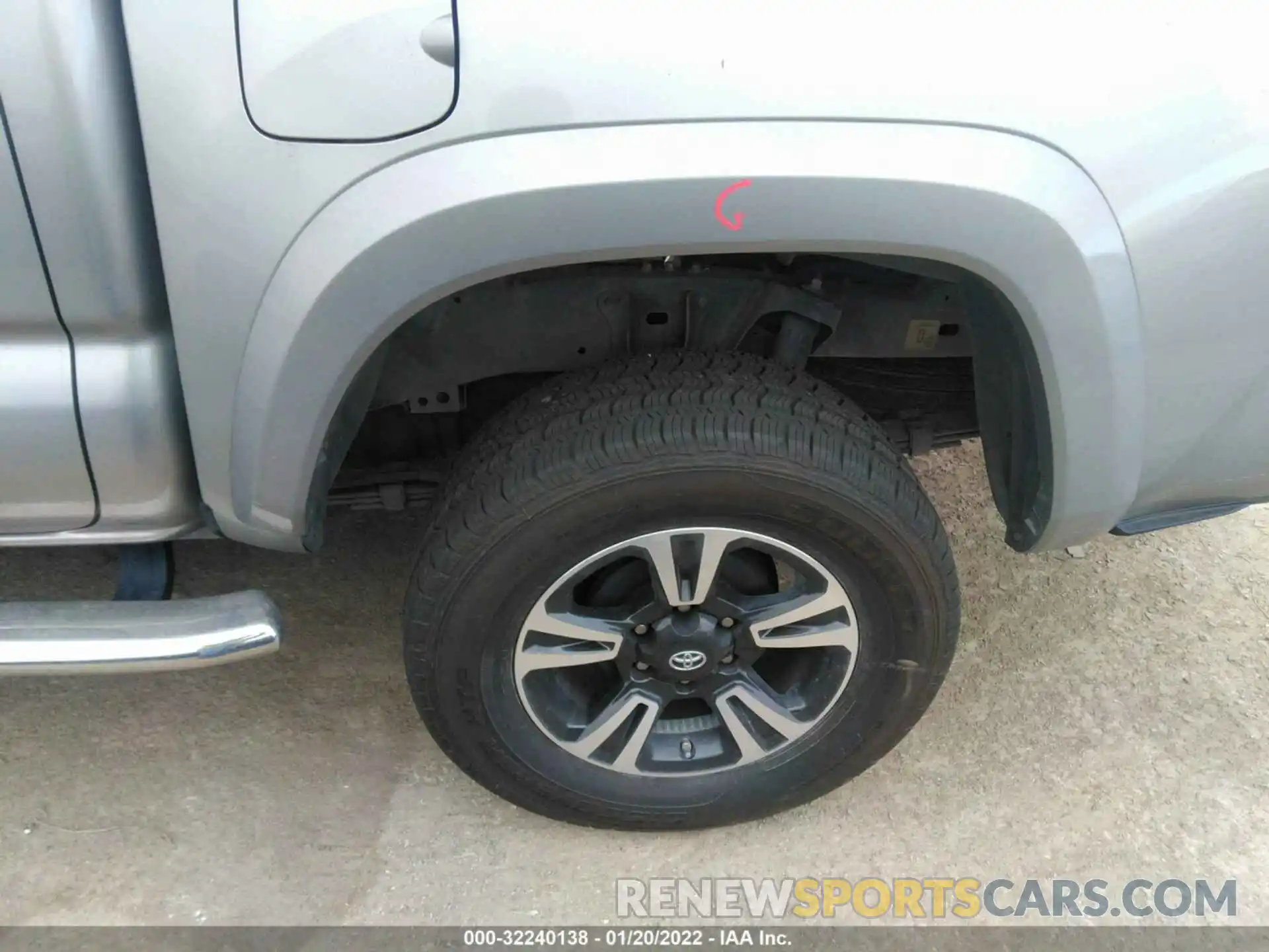 13 Photograph of a damaged car 5TFAZ5CN1KX076173 TOYOTA TACOMA 2WD 2019