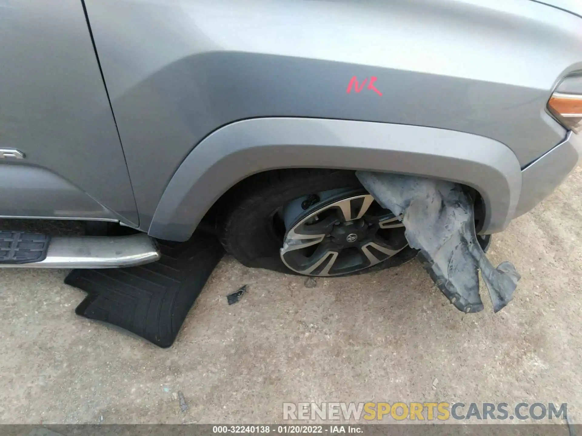 14 Photograph of a damaged car 5TFAZ5CN1KX076173 TOYOTA TACOMA 2WD 2019