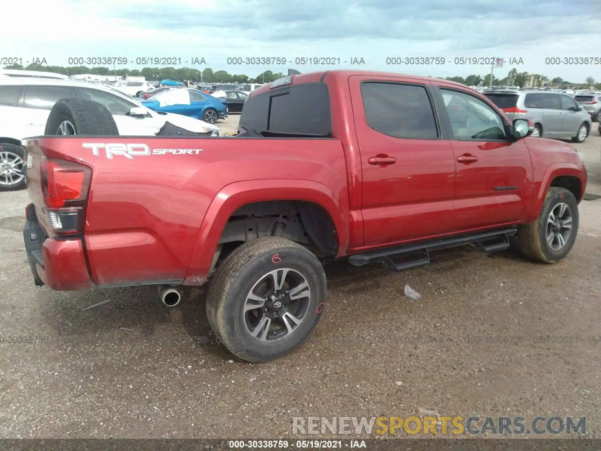 4 Photograph of a damaged car 5TFAZ5CN1KX081549 TOYOTA TACOMA 2WD 2019