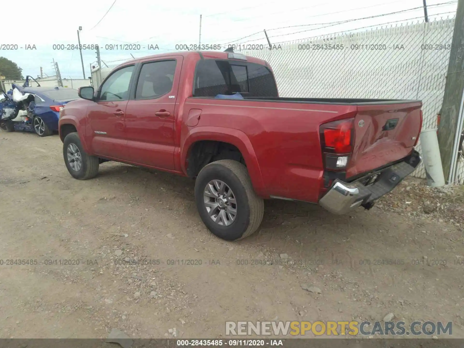 3 Фотография поврежденного автомобиля 5TFAZ5CN1KX082295 TOYOTA TACOMA 2WD 2019