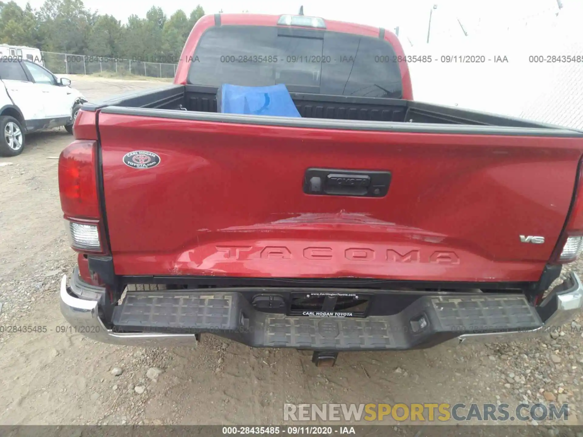 6 Photograph of a damaged car 5TFAZ5CN1KX082295 TOYOTA TACOMA 2WD 2019