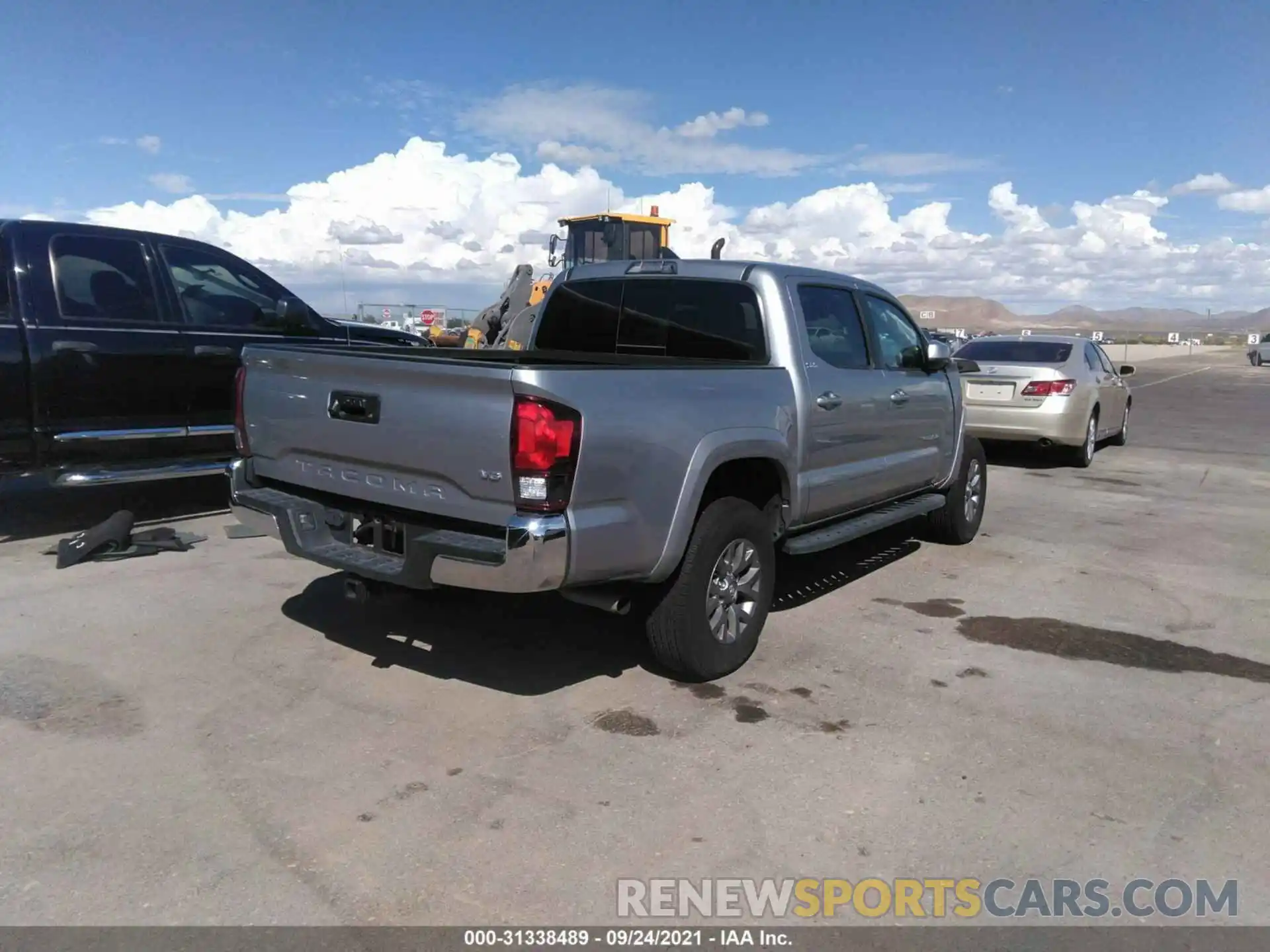 4 Photograph of a damaged car 5TFAZ5CN2KX078854 TOYOTA TACOMA 2WD 2019