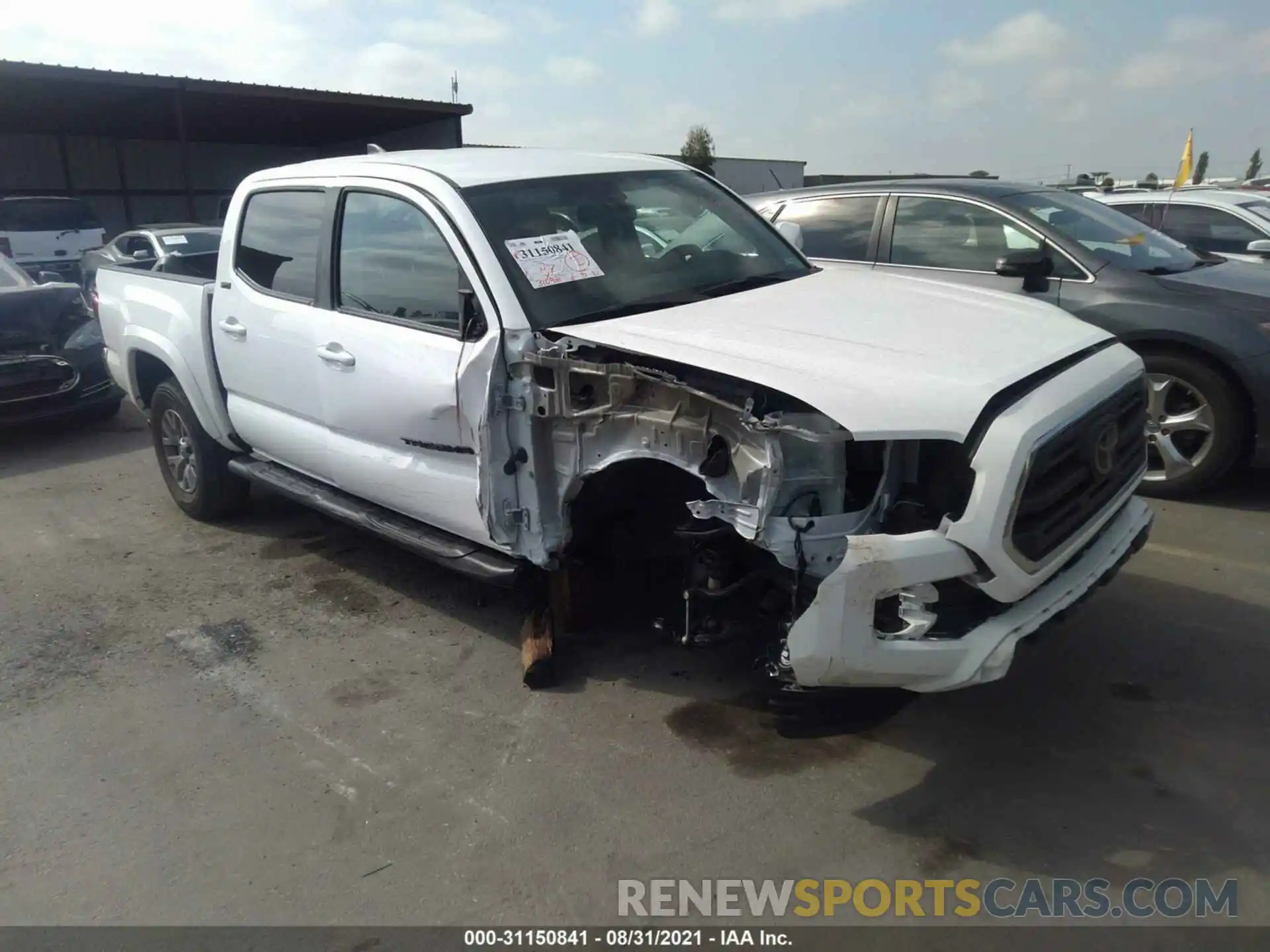 1 Photograph of a damaged car 5TFAZ5CN2KX085206 TOYOTA TACOMA 2WD 2019