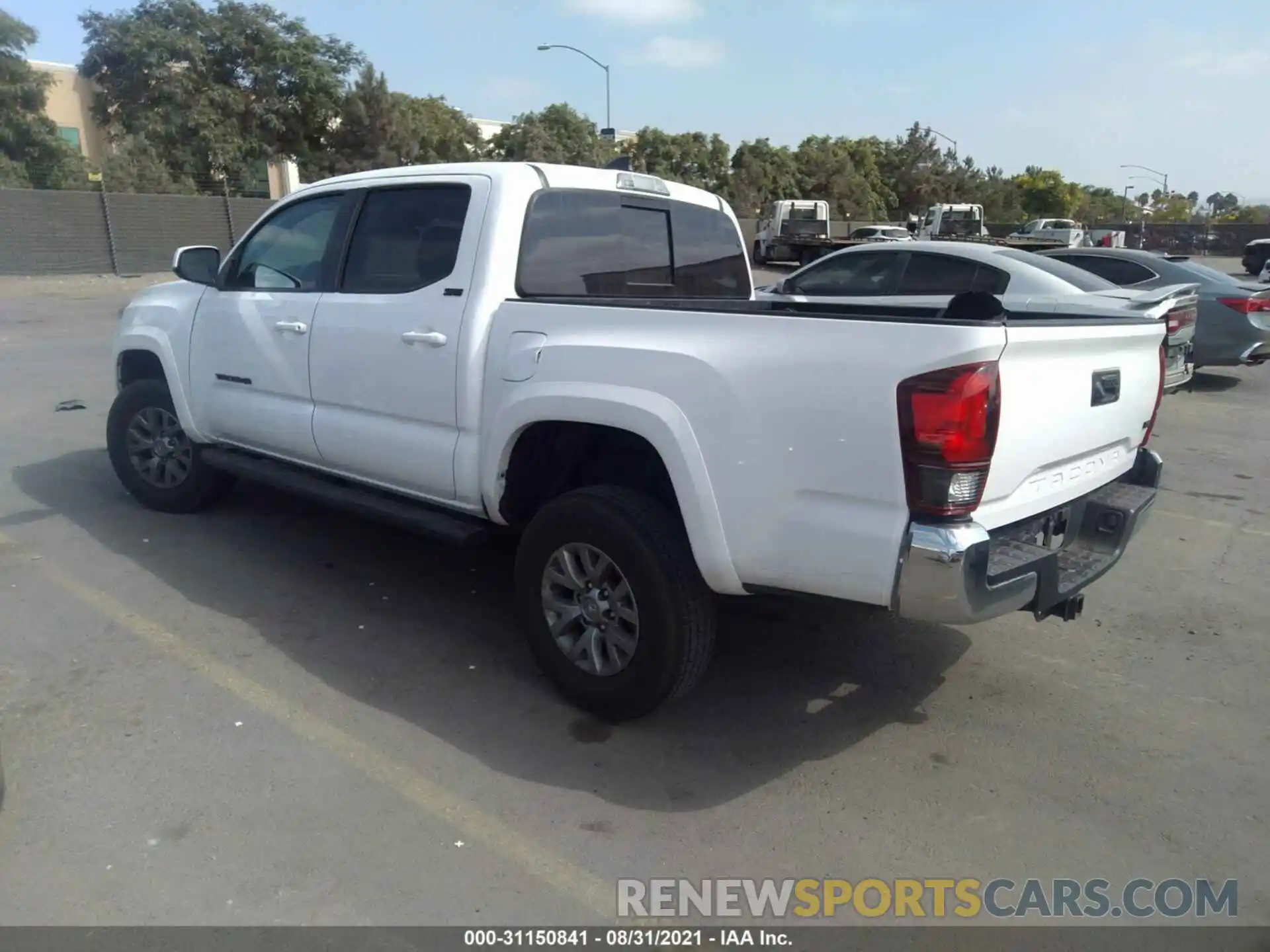 3 Photograph of a damaged car 5TFAZ5CN2KX085206 TOYOTA TACOMA 2WD 2019