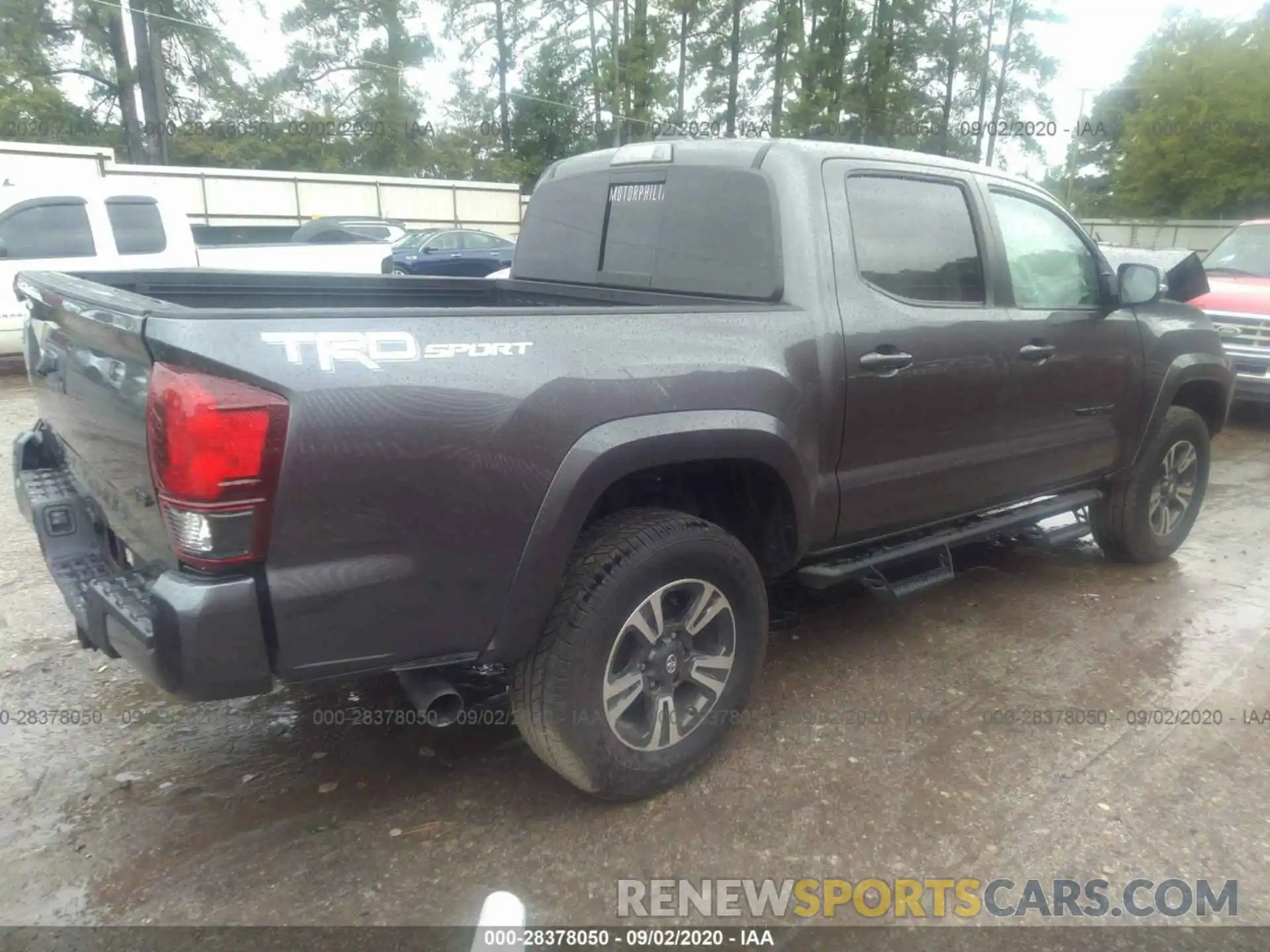 4 Фотография поврежденного автомобиля 5TFAZ5CN2KX086906 TOYOTA TACOMA 2WD 2019