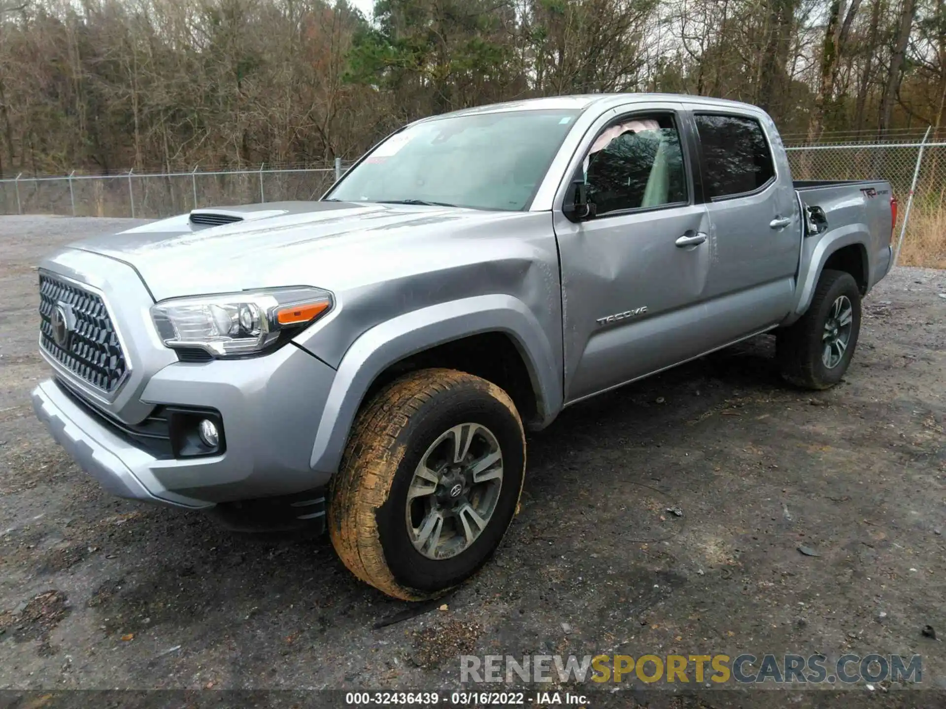 2 Photograph of a damaged car 5TFAZ5CN4KX073199 TOYOTA TACOMA 2WD 2019