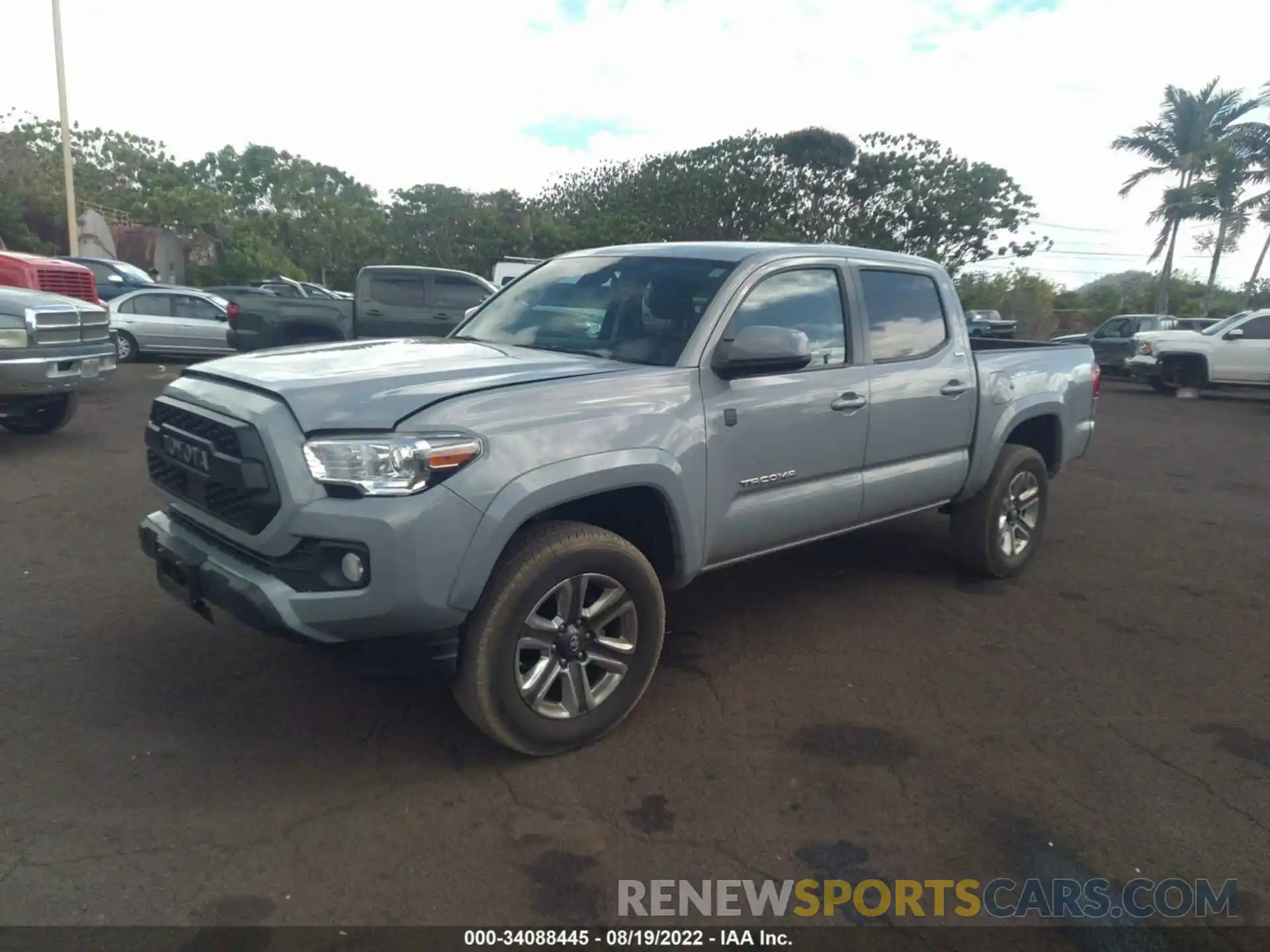 2 Фотография поврежденного автомобиля 5TFAZ5CN4KX085403 TOYOTA TACOMA 2WD 2019