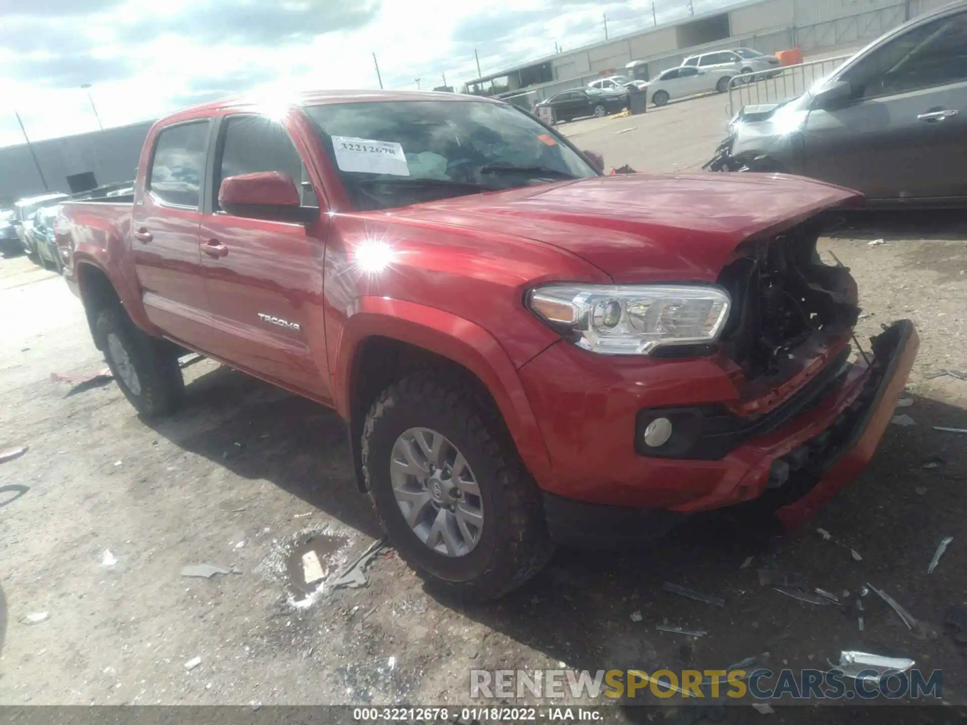 1 Photograph of a damaged car 5TFAZ5CN5KX077620 TOYOTA TACOMA 2WD 2019