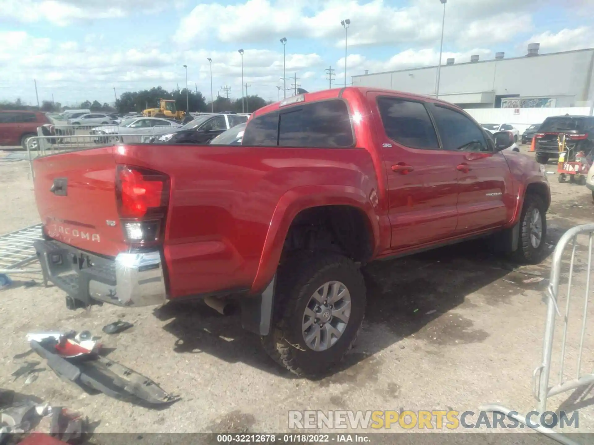 4 Photograph of a damaged car 5TFAZ5CN5KX077620 TOYOTA TACOMA 2WD 2019