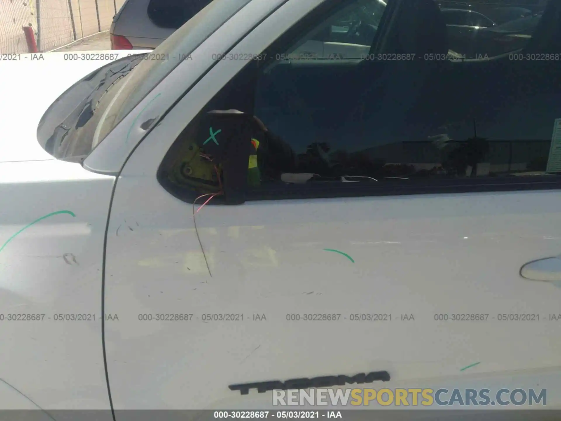 6 Photograph of a damaged car 5TFAZ5CN5KX085670 TOYOTA TACOMA 2WD 2019