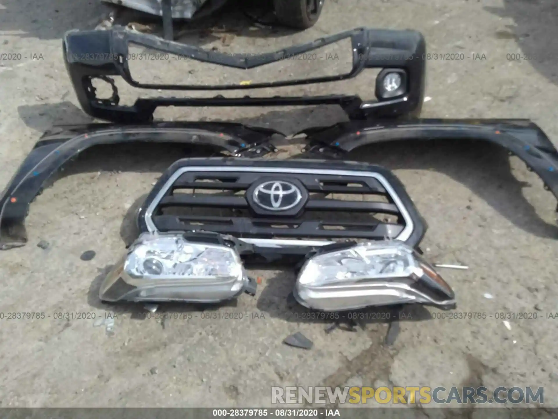 12 Photograph of a damaged car 5TFAZ5CN6KX074709 TOYOTA TACOMA 2WD 2019