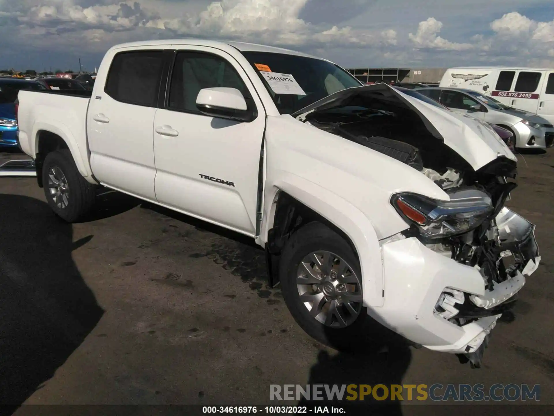 1 Photograph of a damaged car 5TFAZ5CN6KX077142 TOYOTA TACOMA 2WD 2019