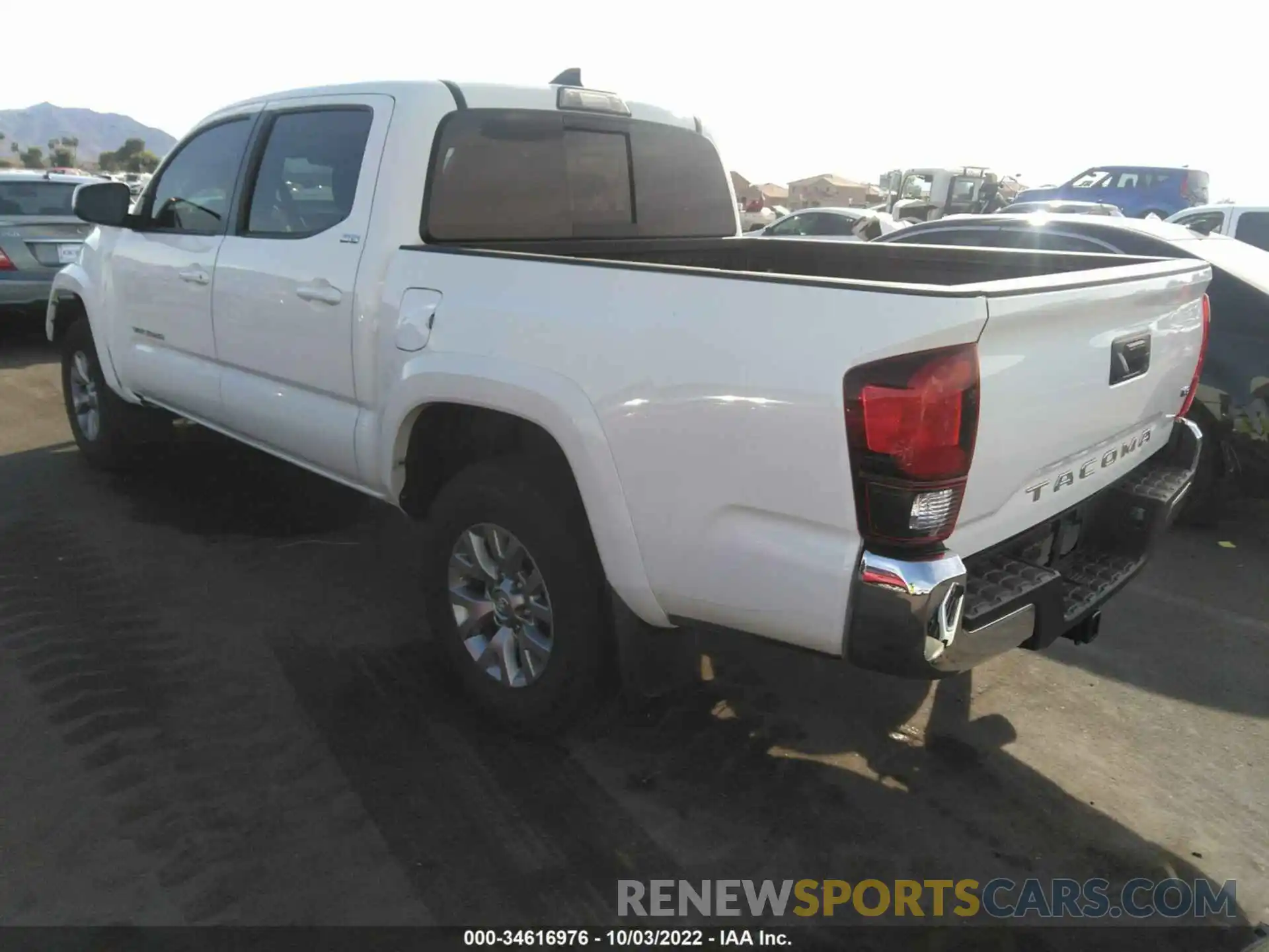 3 Photograph of a damaged car 5TFAZ5CN6KX077142 TOYOTA TACOMA 2WD 2019