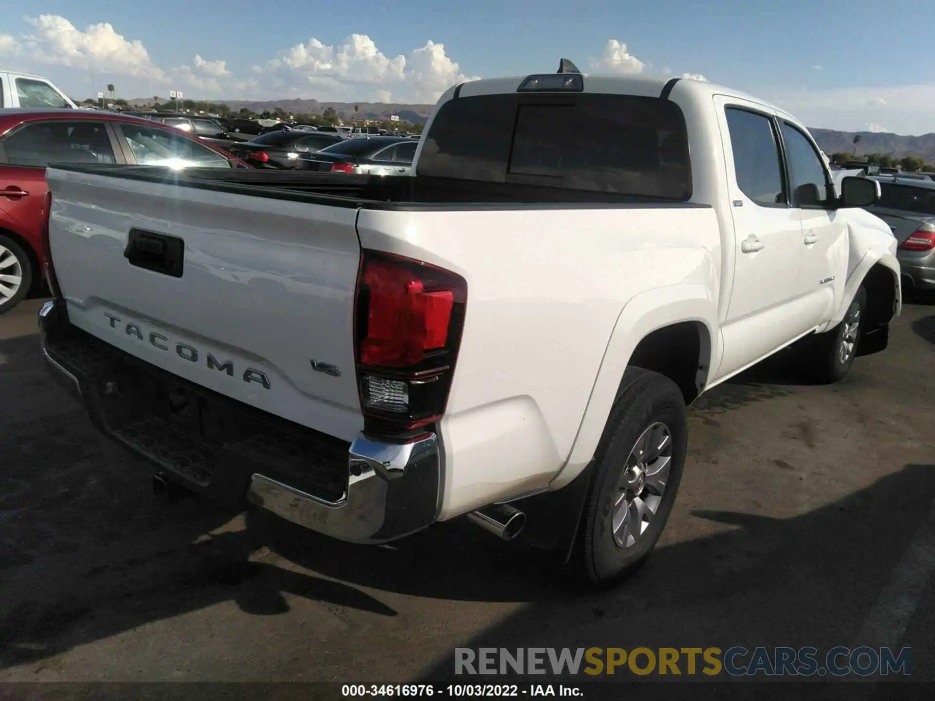 4 Photograph of a damaged car 5TFAZ5CN6KX077142 TOYOTA TACOMA 2WD 2019