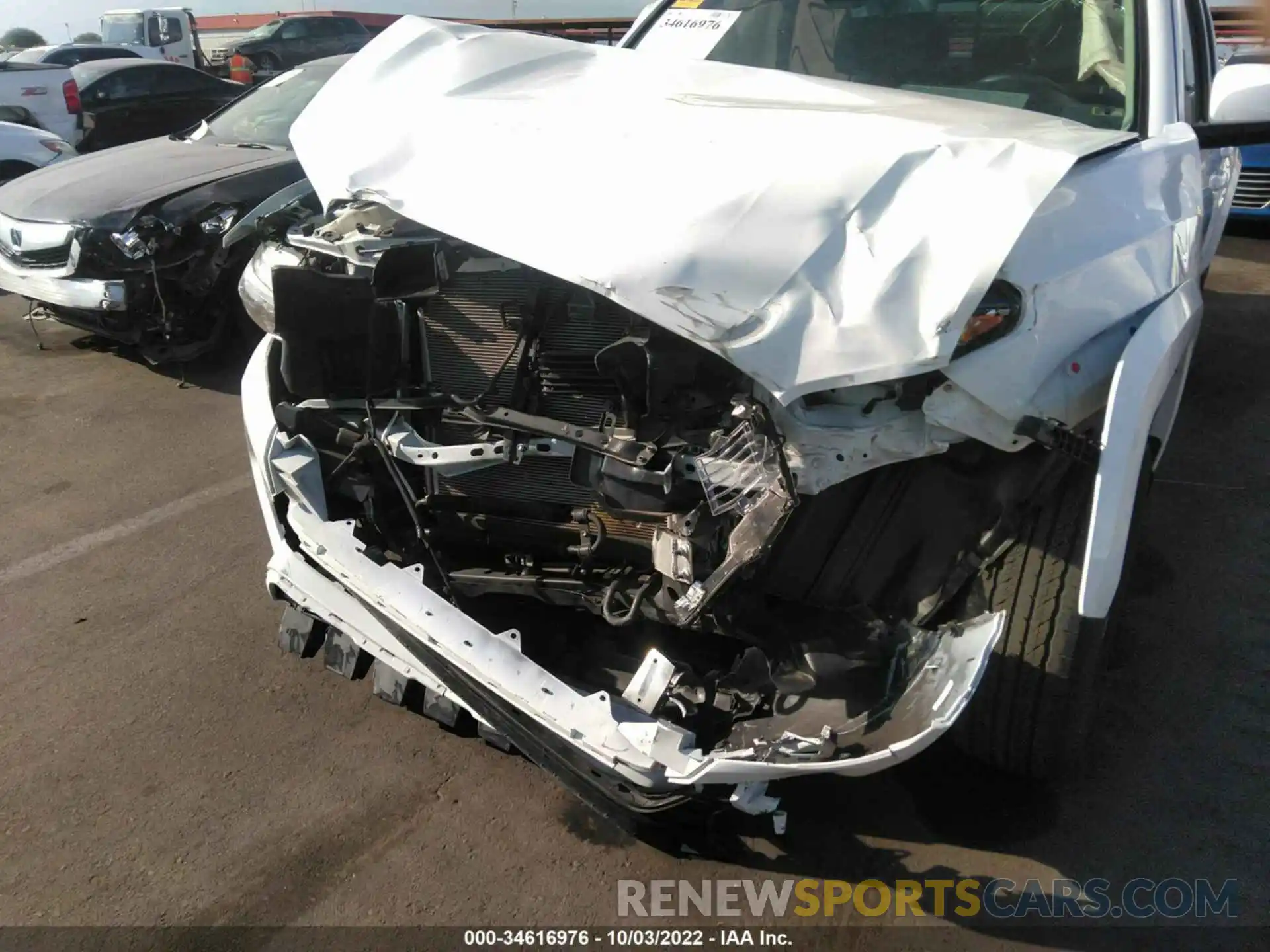 6 Photograph of a damaged car 5TFAZ5CN6KX077142 TOYOTA TACOMA 2WD 2019