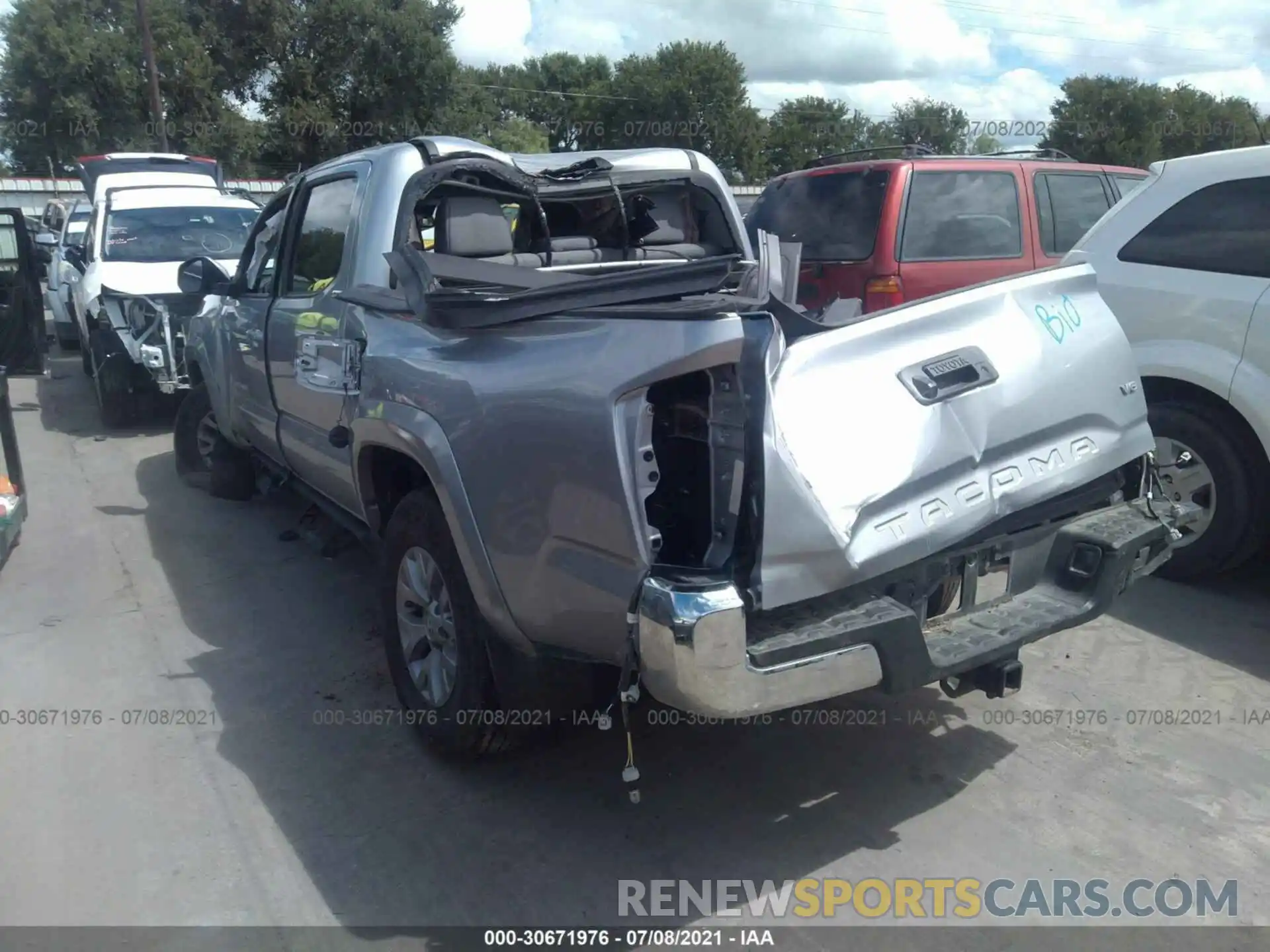 3 Фотография поврежденного автомобиля 5TFAZ5CN7KX086741 TOYOTA TACOMA 2WD 2019