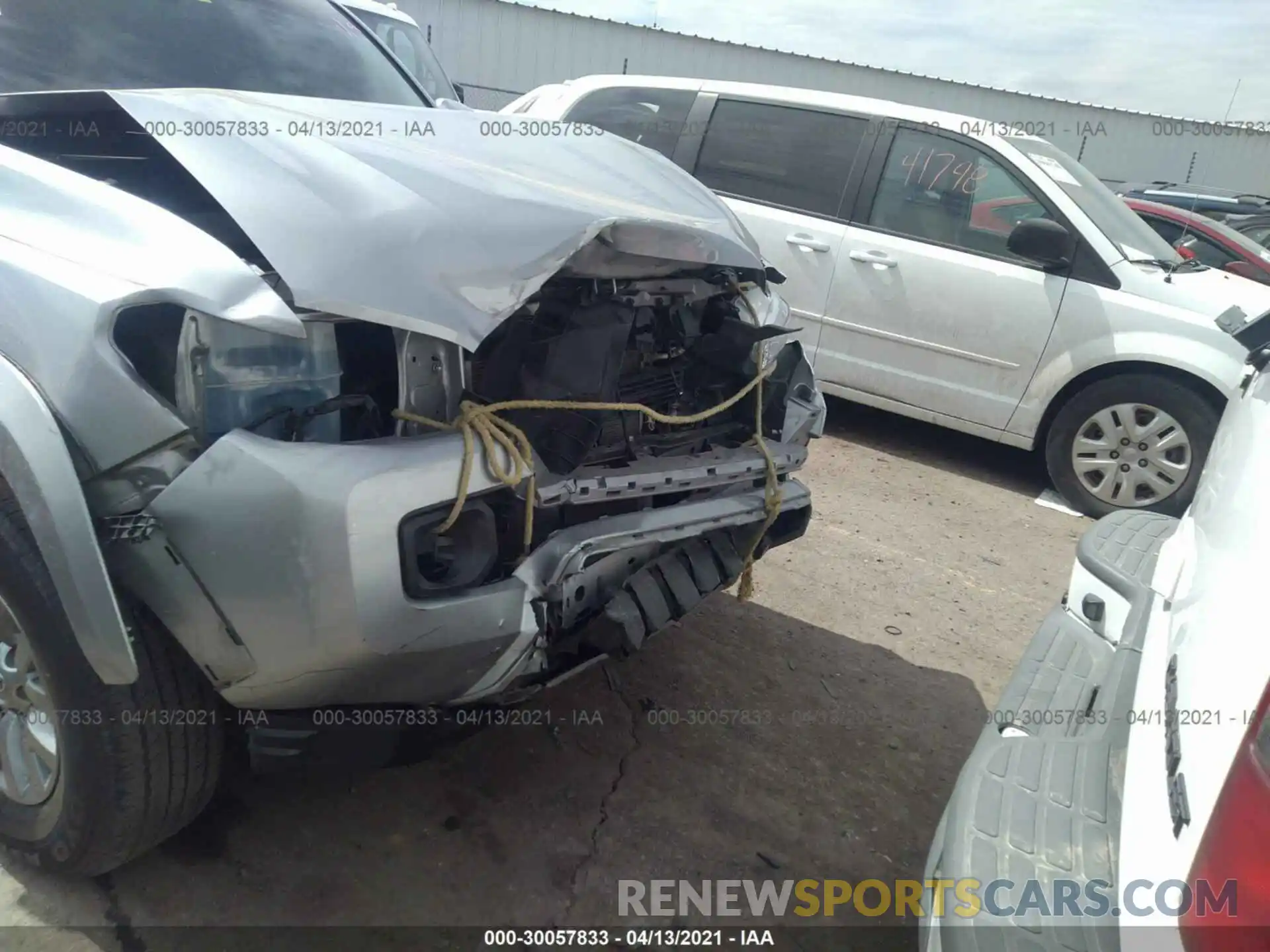 6 Photograph of a damaged car 5TFAZ5CN8KX079815 TOYOTA TACOMA 2WD 2019