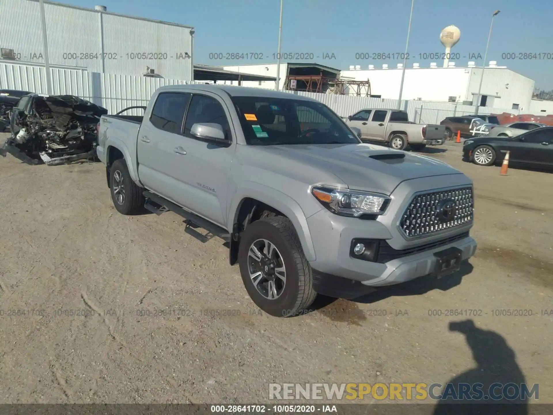 1 Photograph of a damaged car 5TFAZ5CN8KX085310 TOYOTA TACOMA 2WD 2019