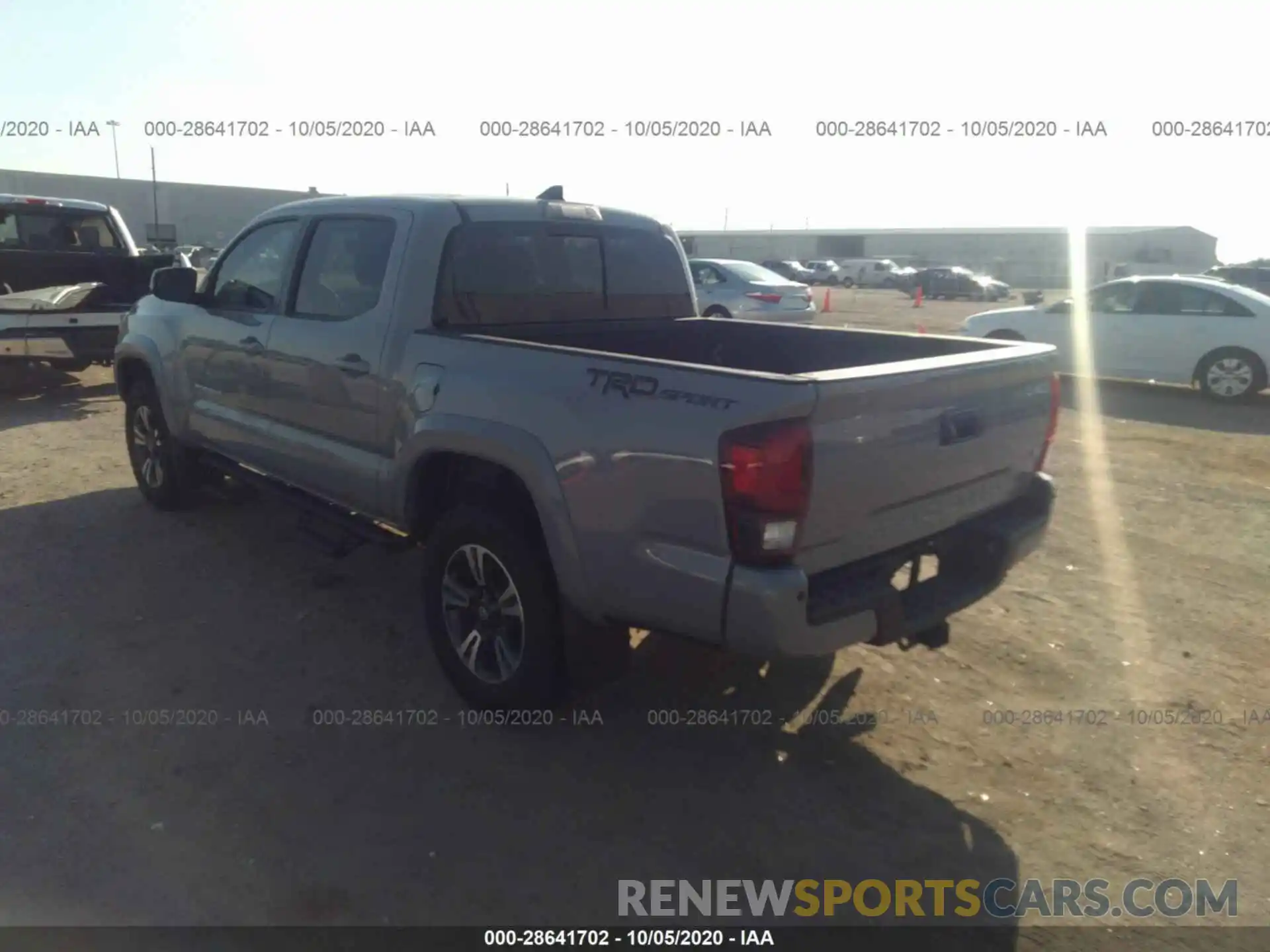 3 Photograph of a damaged car 5TFAZ5CN8KX085310 TOYOTA TACOMA 2WD 2019