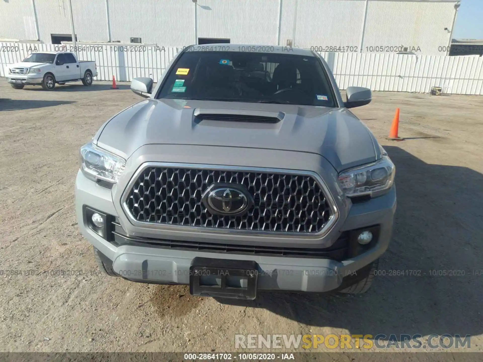 6 Photograph of a damaged car 5TFAZ5CN8KX085310 TOYOTA TACOMA 2WD 2019