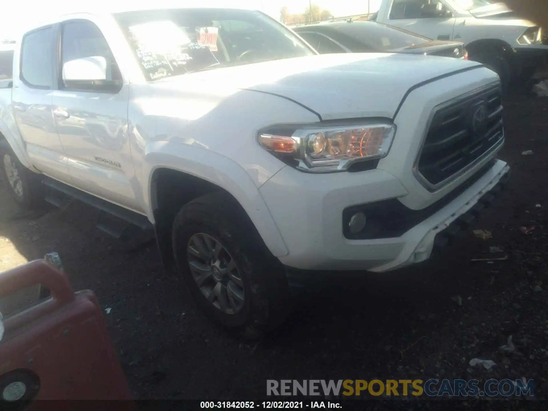 1 Photograph of a damaged car 5TFAZ5CN9KX072002 TOYOTA TACOMA 2WD 2019