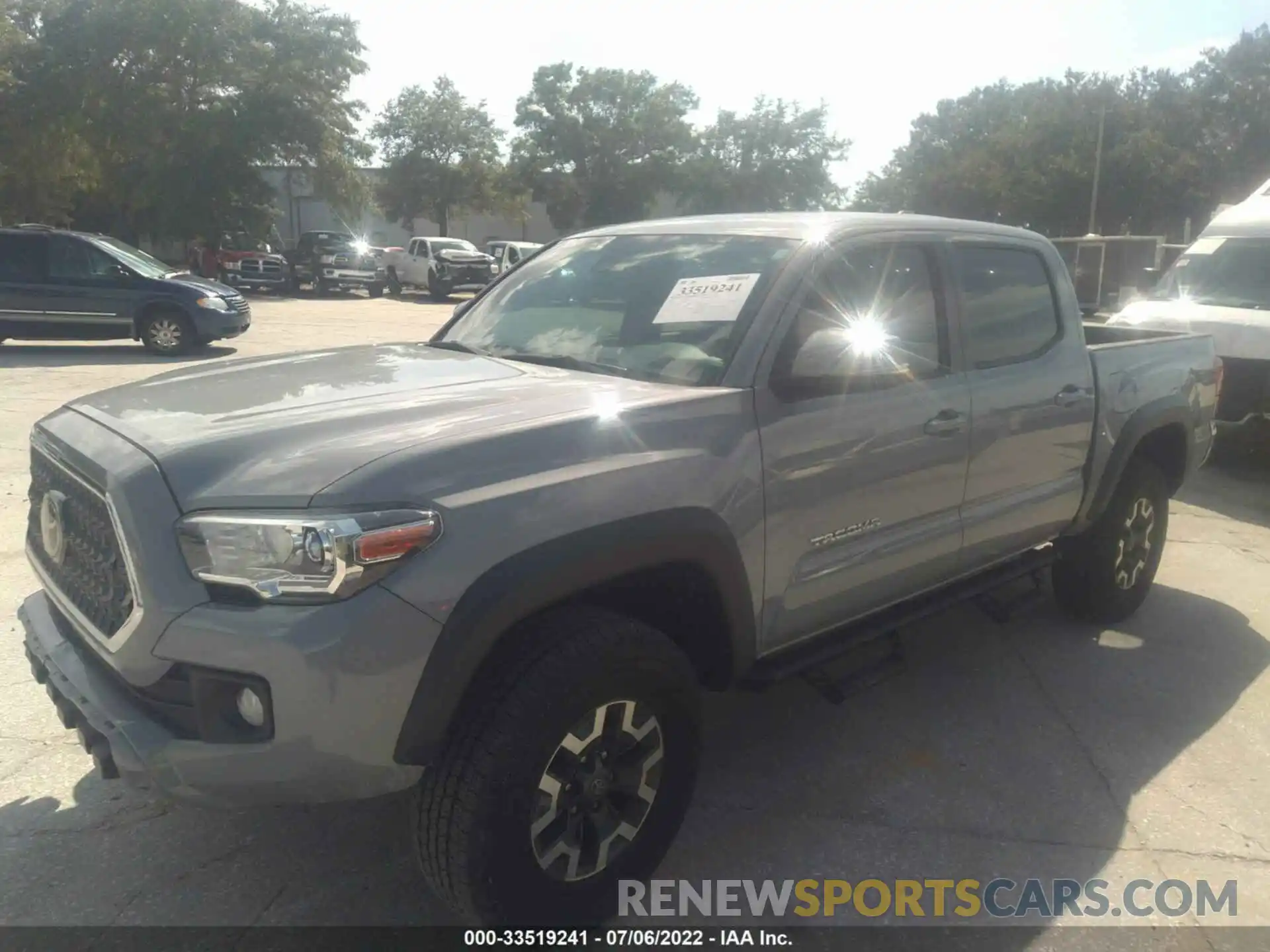 2 Photograph of a damaged car 5TFAZ5CNXKX077094 TOYOTA TACOMA 2WD 2019