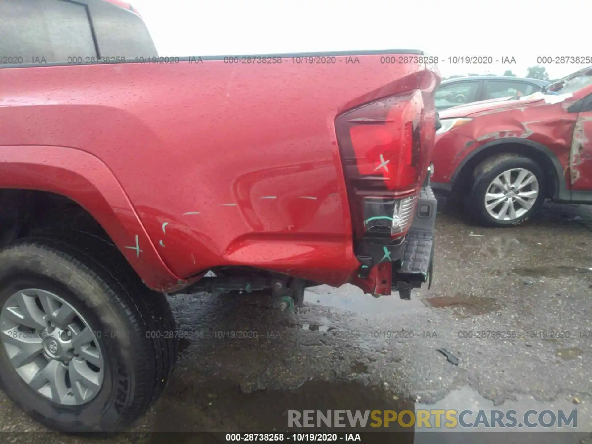 6 Photograph of a damaged car 5TFAZ5CNXKX078584 TOYOTA TACOMA 2WD 2019