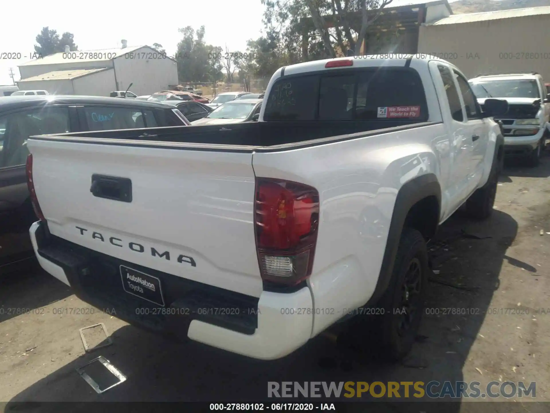 4 Фотография поврежденного автомобиля 5TFRX5GN0KX141338 TOYOTA TACOMA 2WD 2019