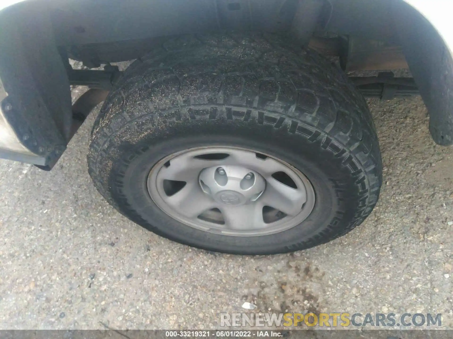 15 Photograph of a damaged car 5TFRX5GN0KX143641 TOYOTA TACOMA 2WD 2019