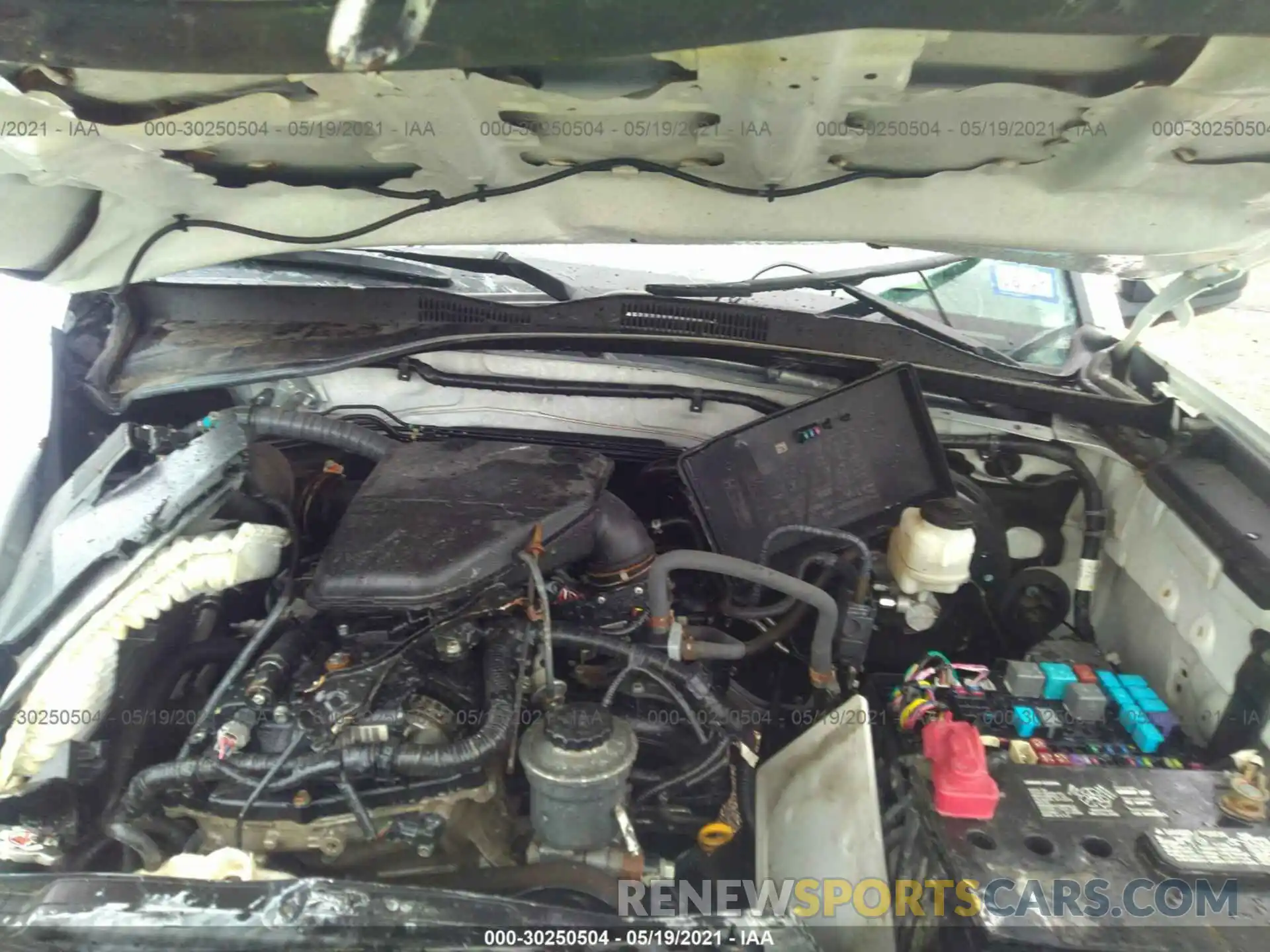 10 Photograph of a damaged car 5TFRX5GN0KX151707 TOYOTA TACOMA 2WD 2019