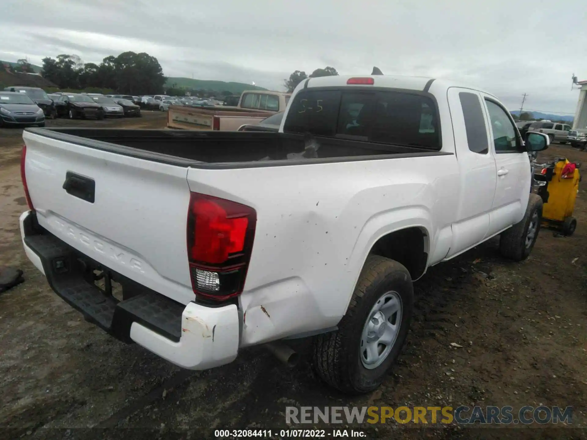 4 Фотография поврежденного автомобиля 5TFRX5GN1KX156804 TOYOTA TACOMA 2WD 2019