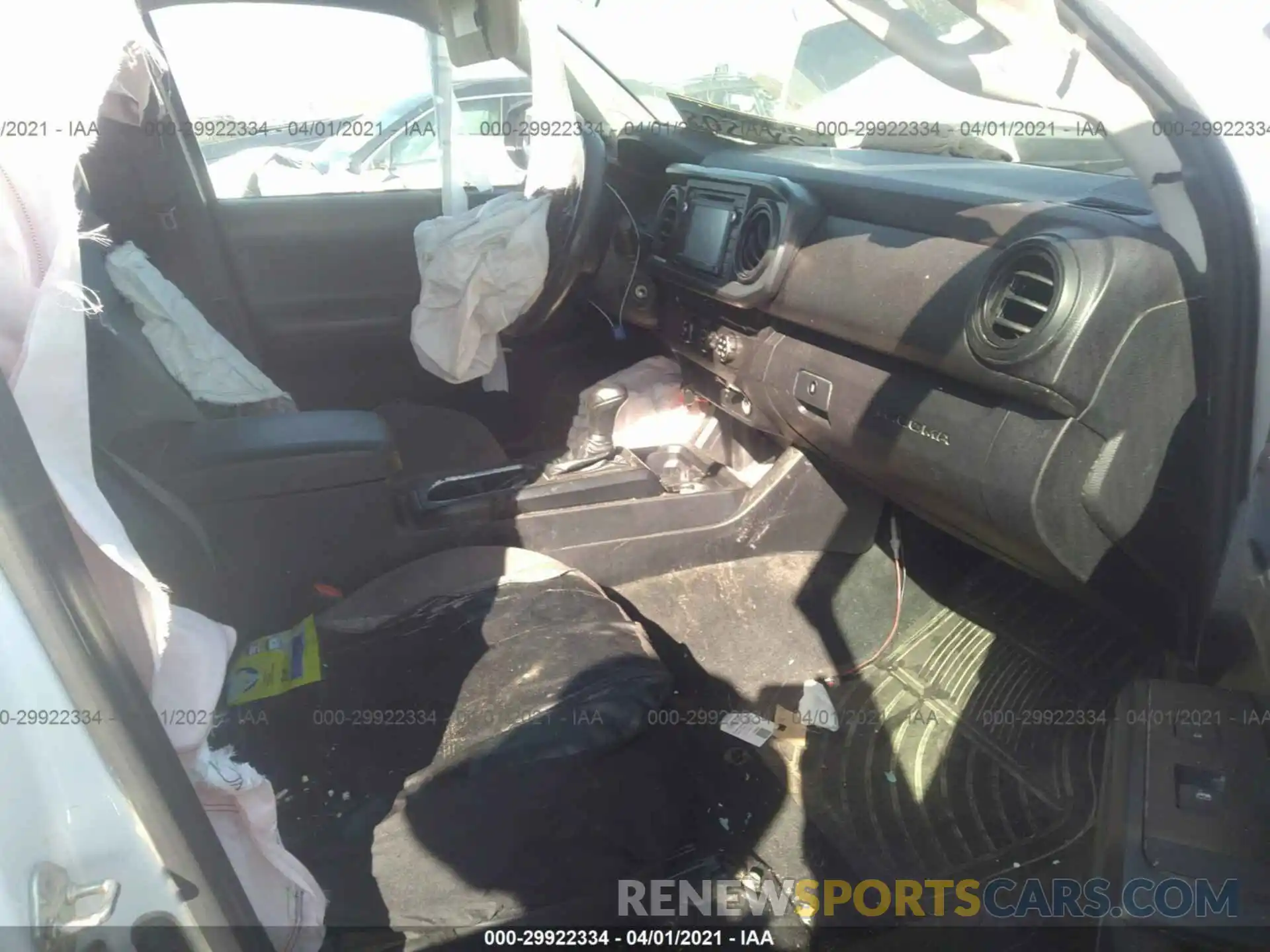 5 Photograph of a damaged car 5TFRX5GN3KX161325 TOYOTA TACOMA 2WD 2019