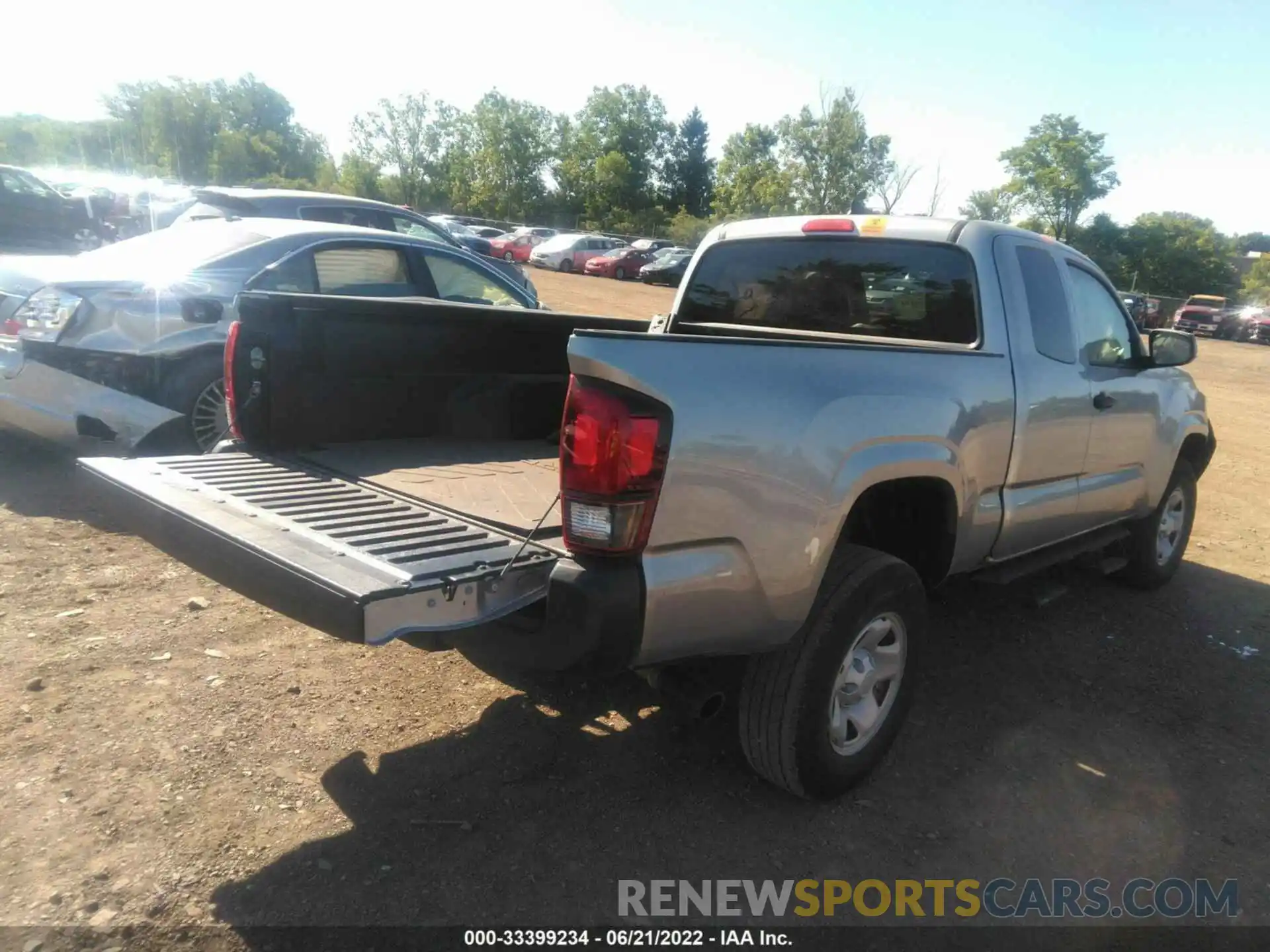 4 Photograph of a damaged car 5TFRX5GN5KX162802 TOYOTA TACOMA 2WD 2019