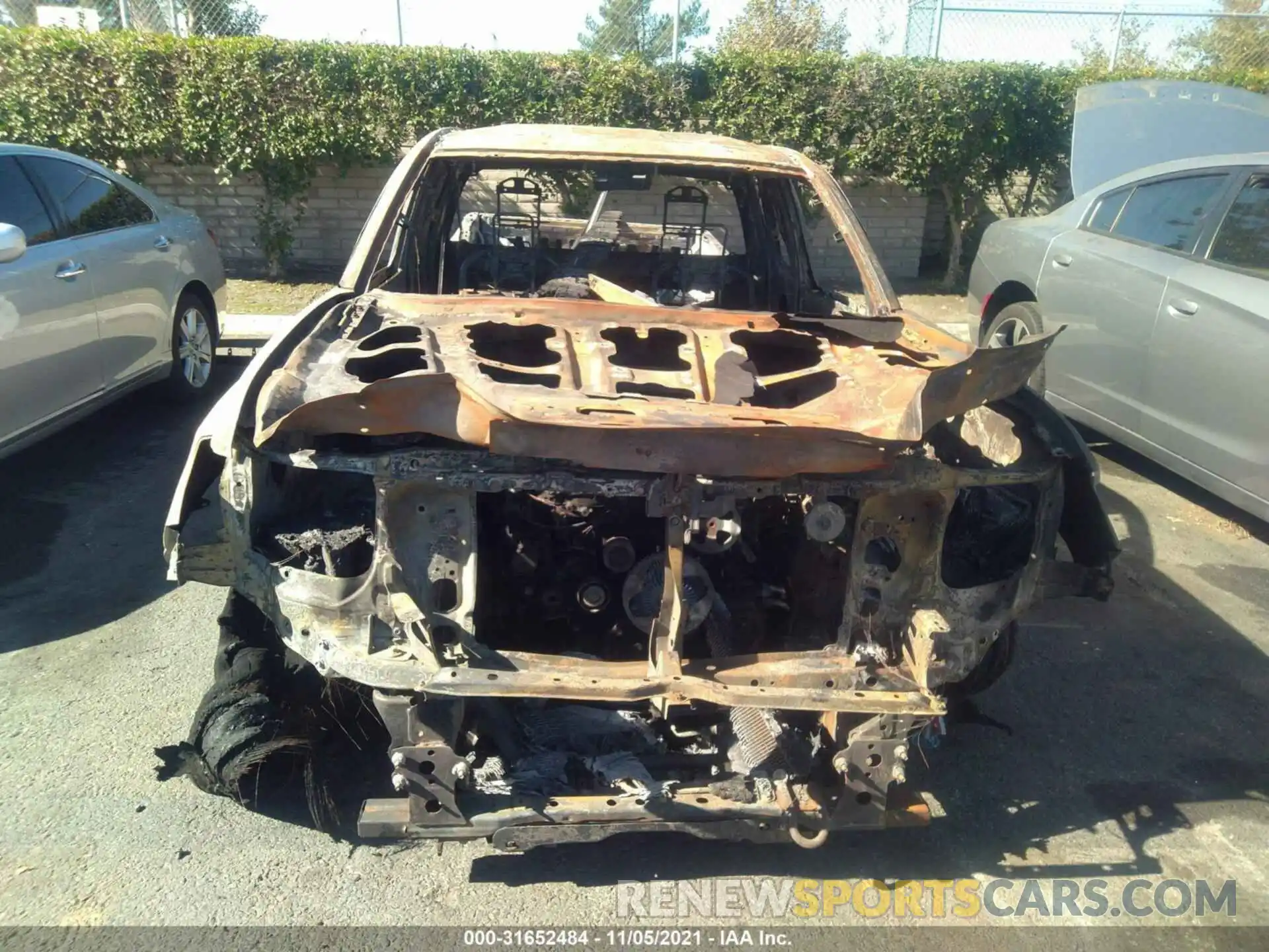 6 Photograph of a damaged car 5TFRX5GN6KX162498 TOYOTA TACOMA 2WD 2019