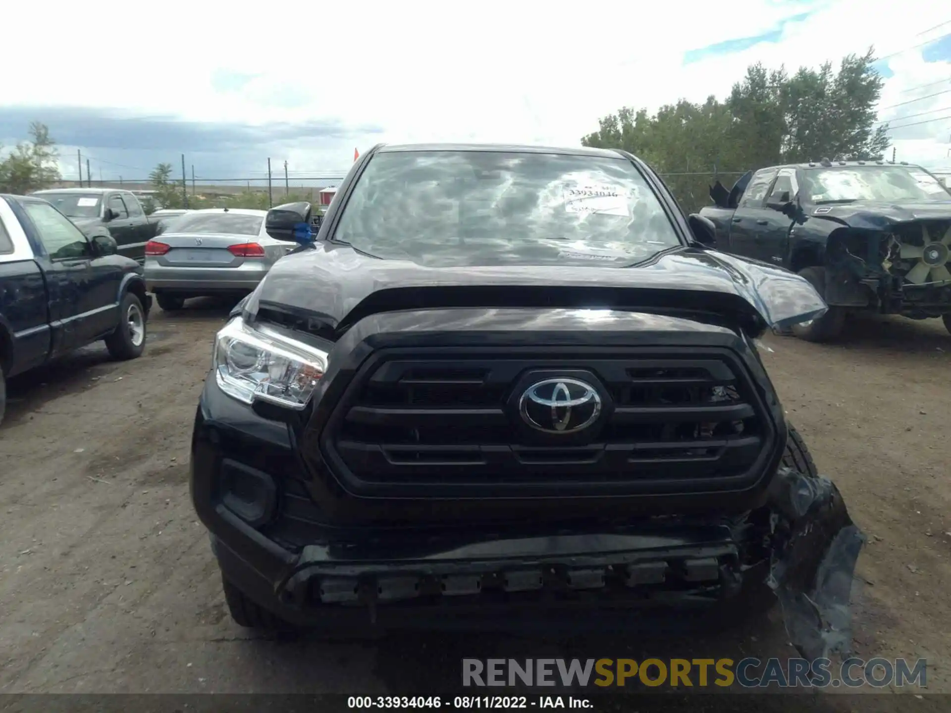 10 Photograph of a damaged car 5TFRX5GN7KX135312 TOYOTA TACOMA 2WD 2019