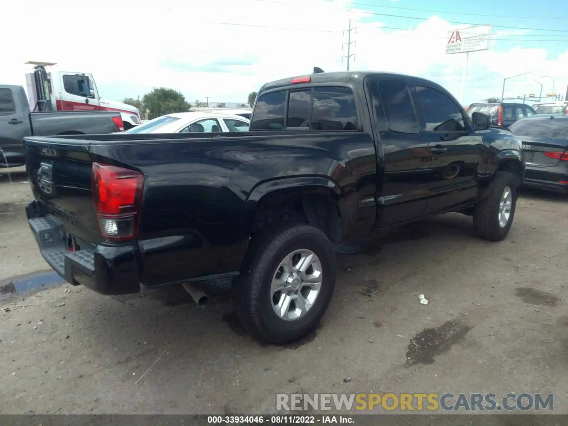 4 Photograph of a damaged car 5TFRX5GN7KX135312 TOYOTA TACOMA 2WD 2019