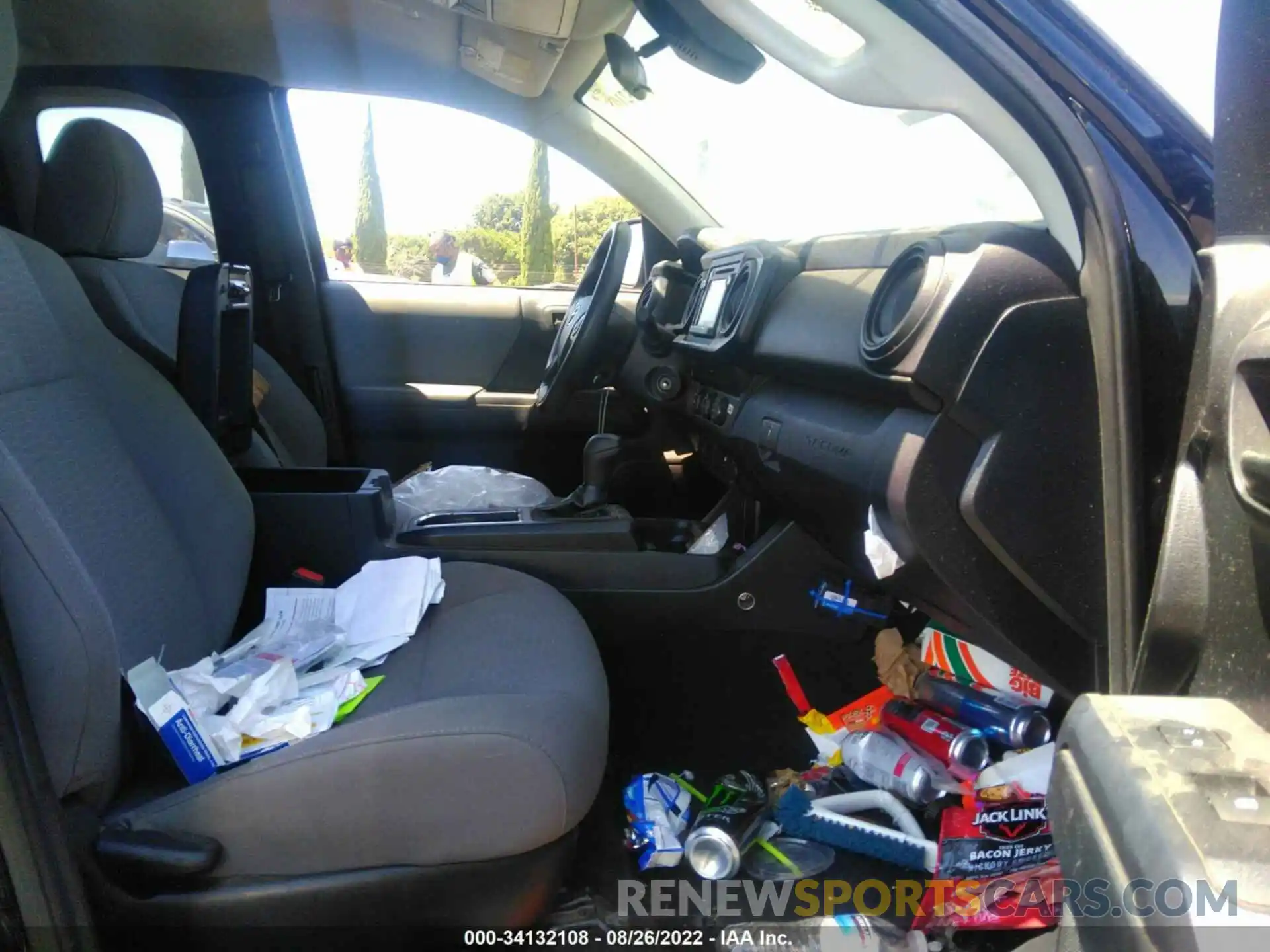 5 Photograph of a damaged car 5TFRX5GN7KX154944 TOYOTA TACOMA 2WD 2019