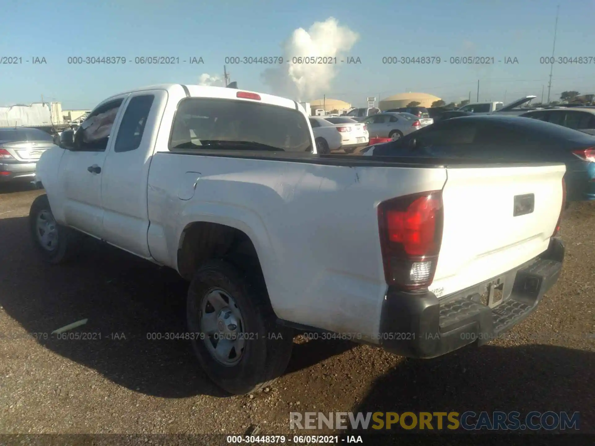 3 Photograph of a damaged car 5TFRX5GN7KX157102 TOYOTA TACOMA 2WD 2019