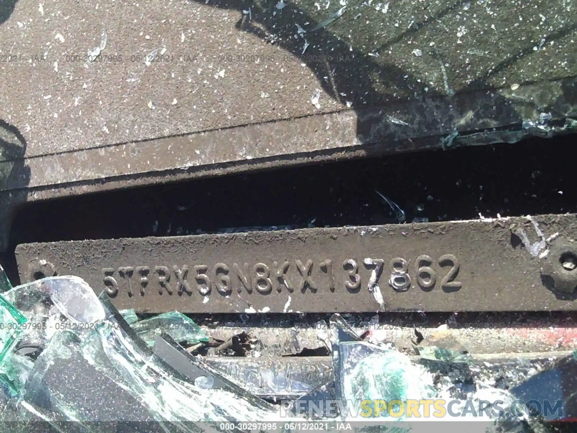 9 Photograph of a damaged car 5TFRX5GN8KX137862 TOYOTA TACOMA 2WD 2019