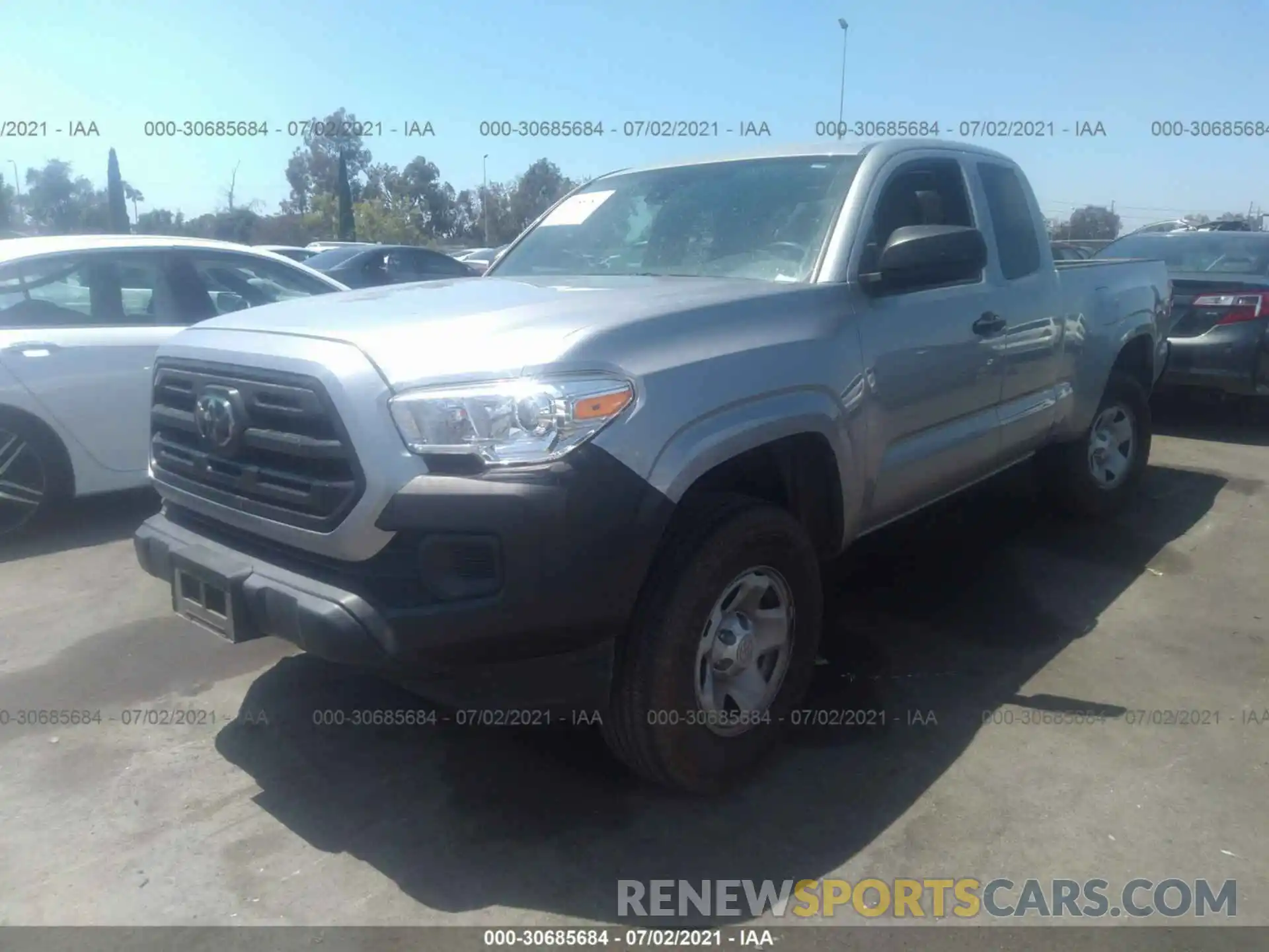 2 Фотография поврежденного автомобиля 5TFRX5GN8KX137909 TOYOTA TACOMA 2WD 2019