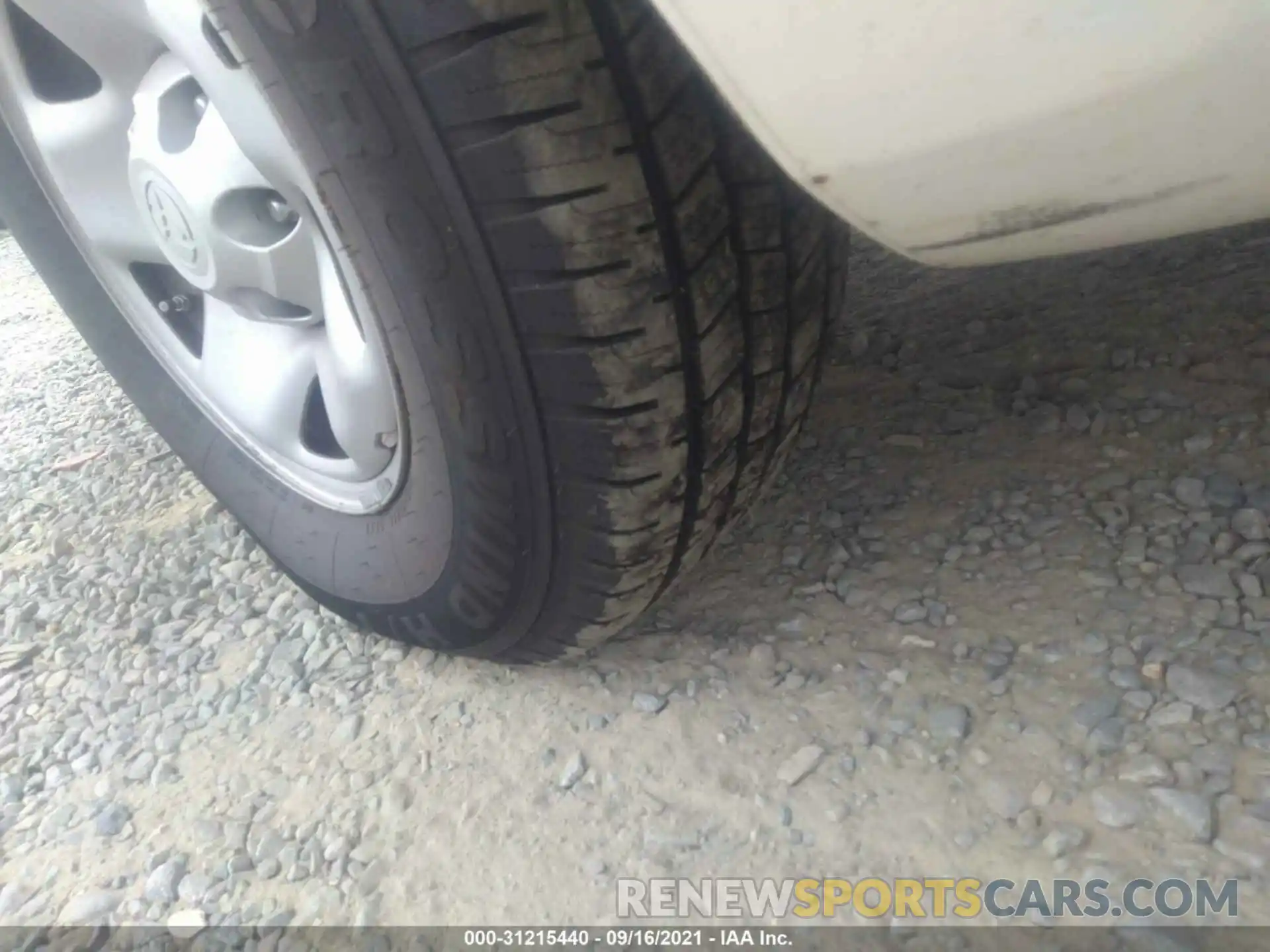 15 Photograph of a damaged car 5TFRX5GN8KX153933 TOYOTA TACOMA 2WD 2019