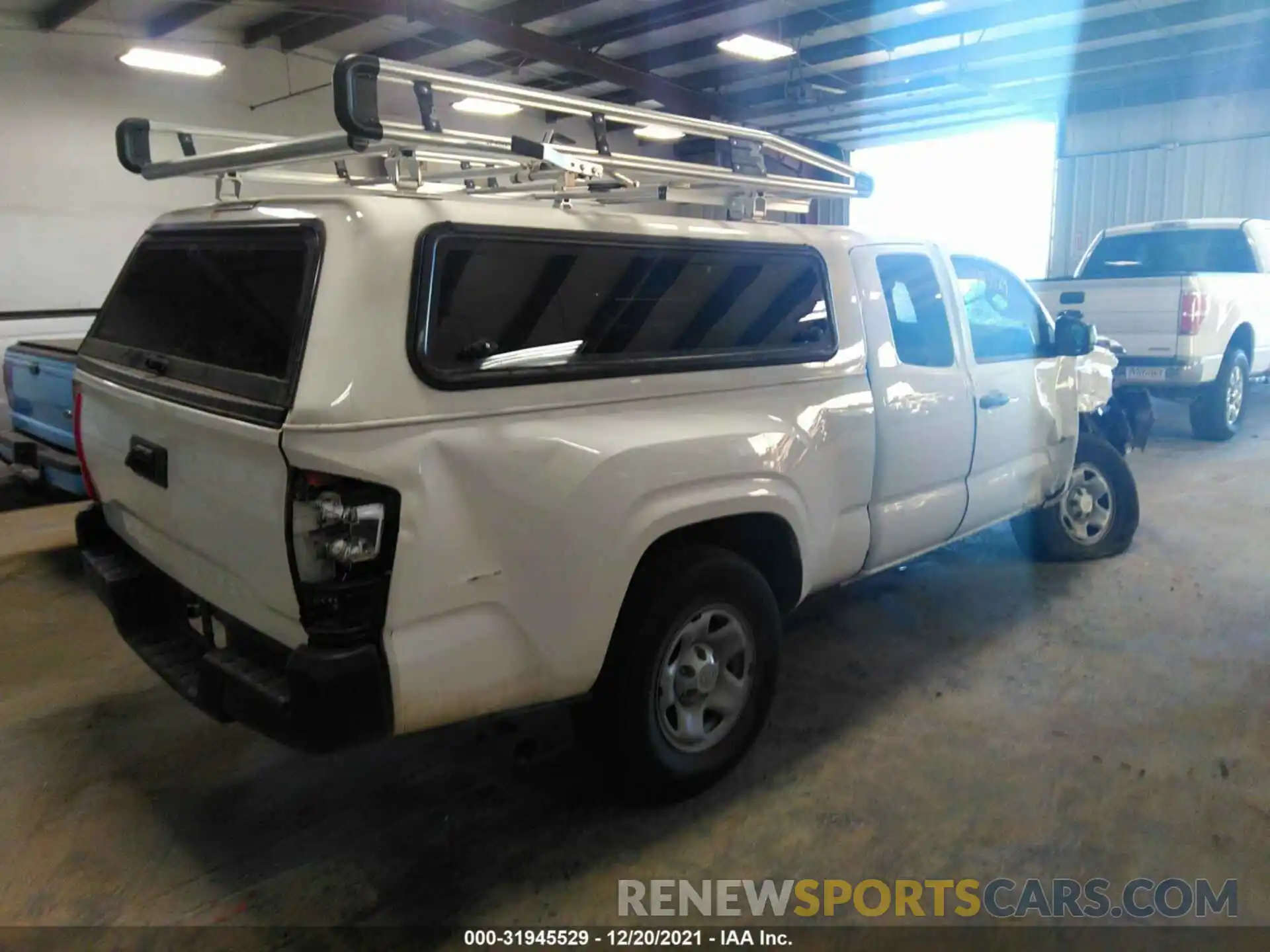 4 Фотография поврежденного автомобиля 5TFRX5GN9KX148269 TOYOTA TACOMA 2WD 2019