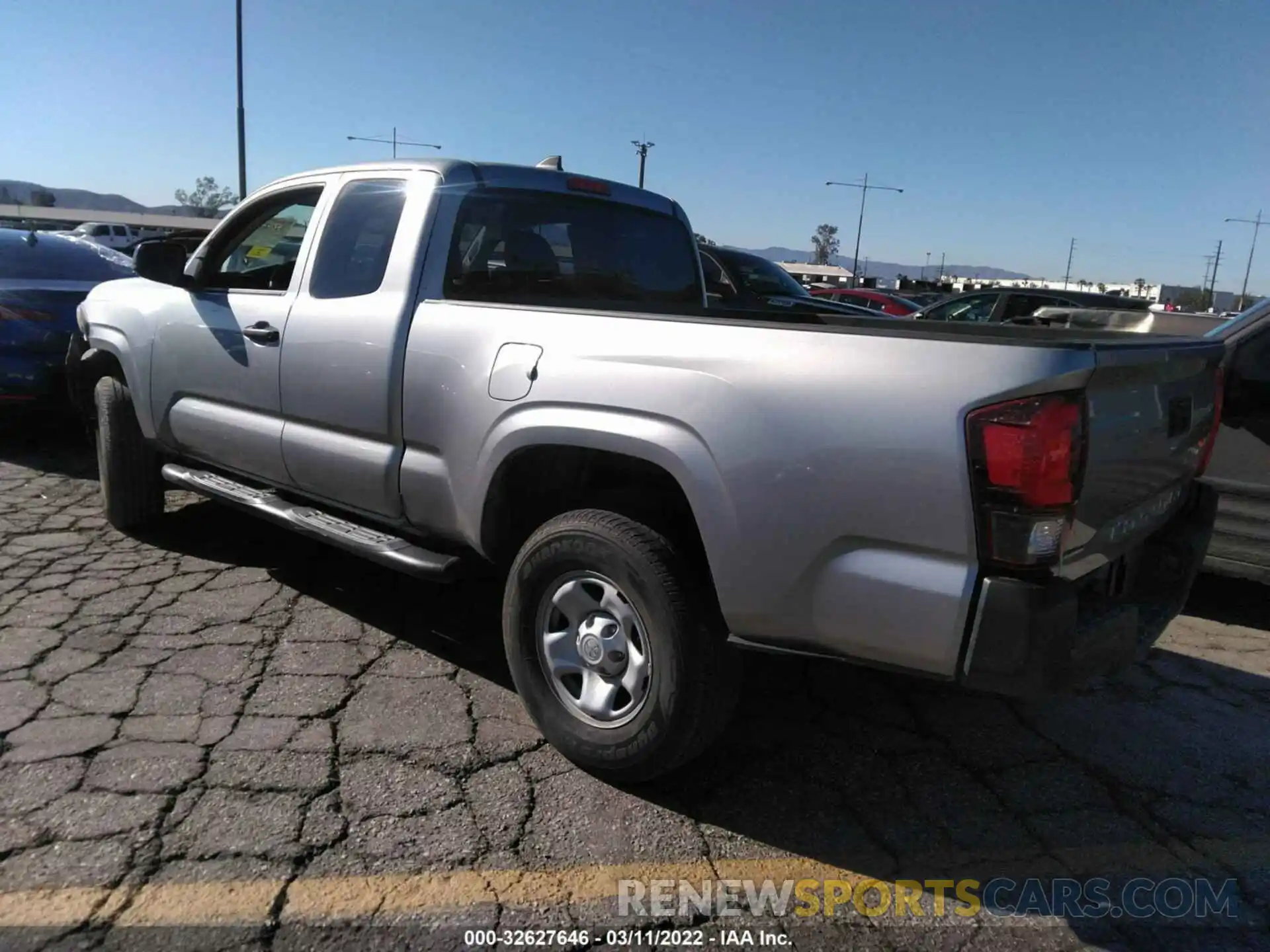 3 Photograph of a damaged car 5TFRX5GNXKX140536 TOYOTA TACOMA 2WD 2019