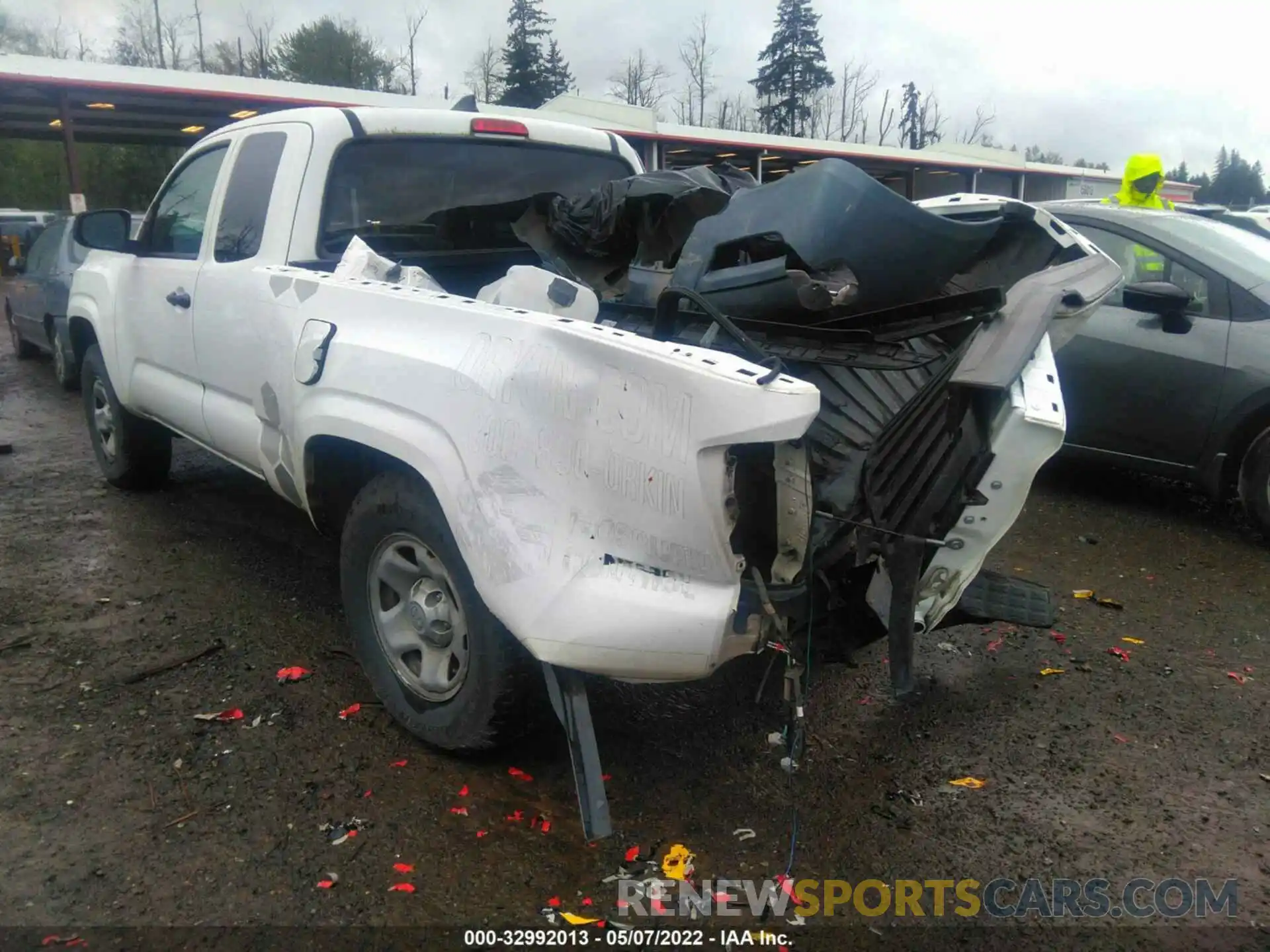 3 Photograph of a damaged car 5TFRX5GNXKX145204 TOYOTA TACOMA 2WD 2019