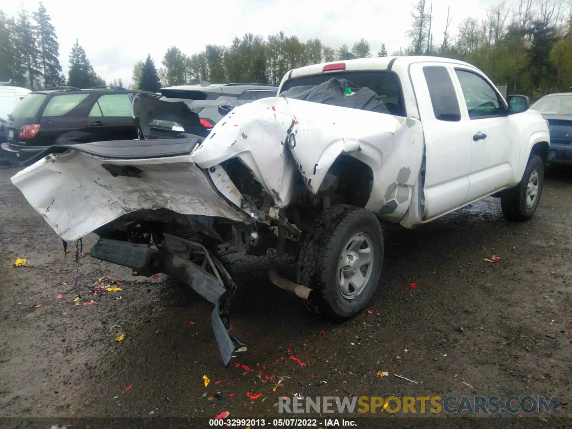 4 Photograph of a damaged car 5TFRX5GNXKX145204 TOYOTA TACOMA 2WD 2019