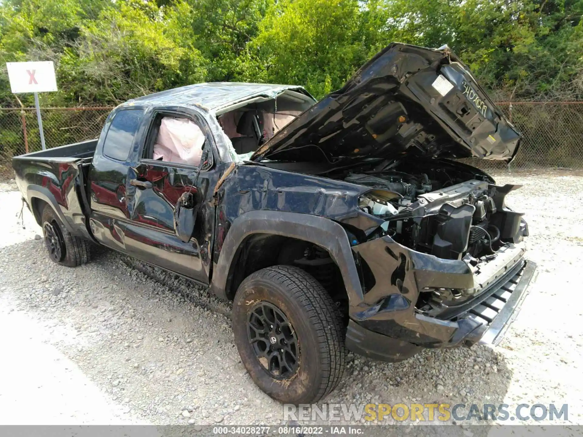 1 Photograph of a damaged car 5TFRZ5CN0KX076698 TOYOTA TACOMA 2WD 2019